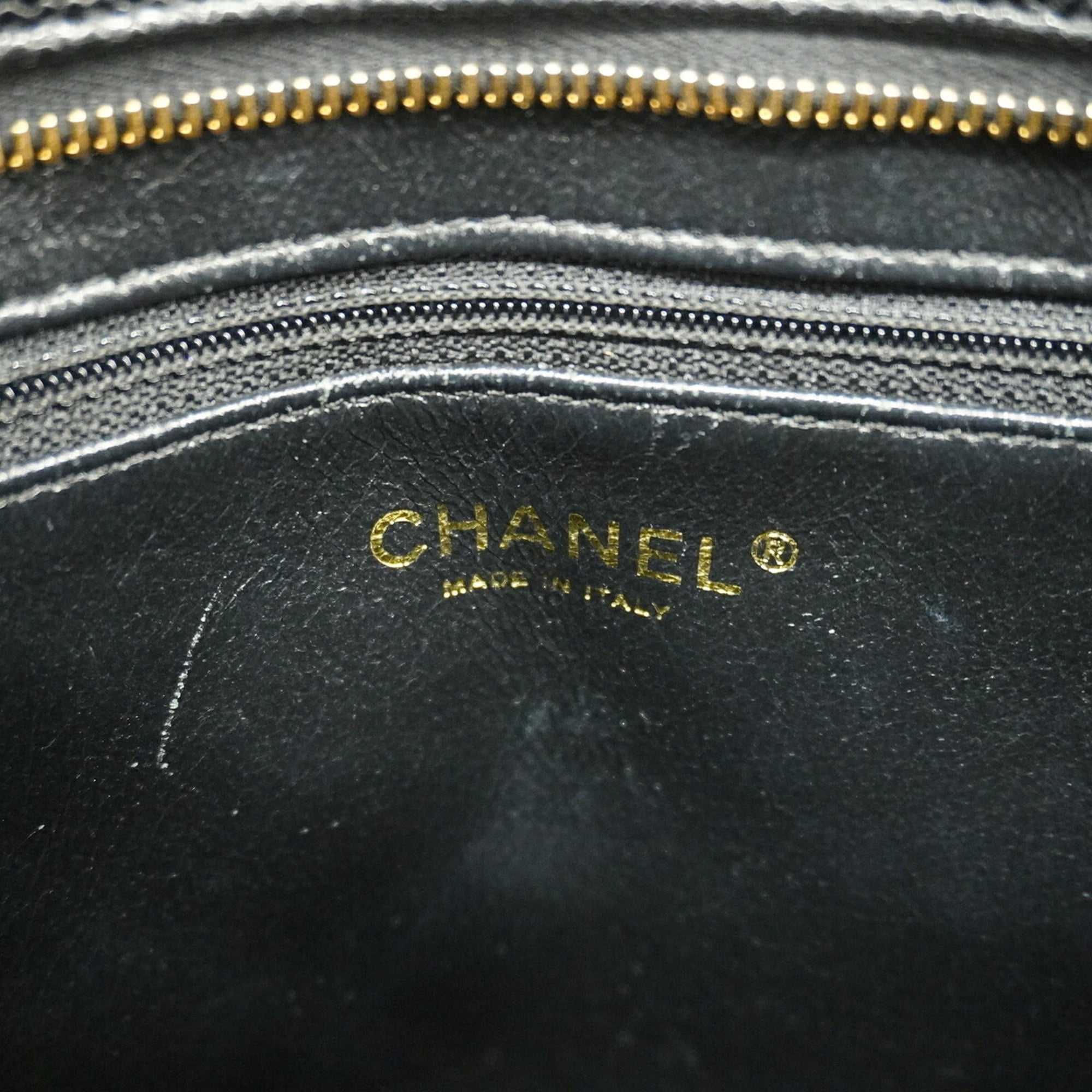 Chanel Black Grained Calfskin Tote Bag (Pre-Owned)