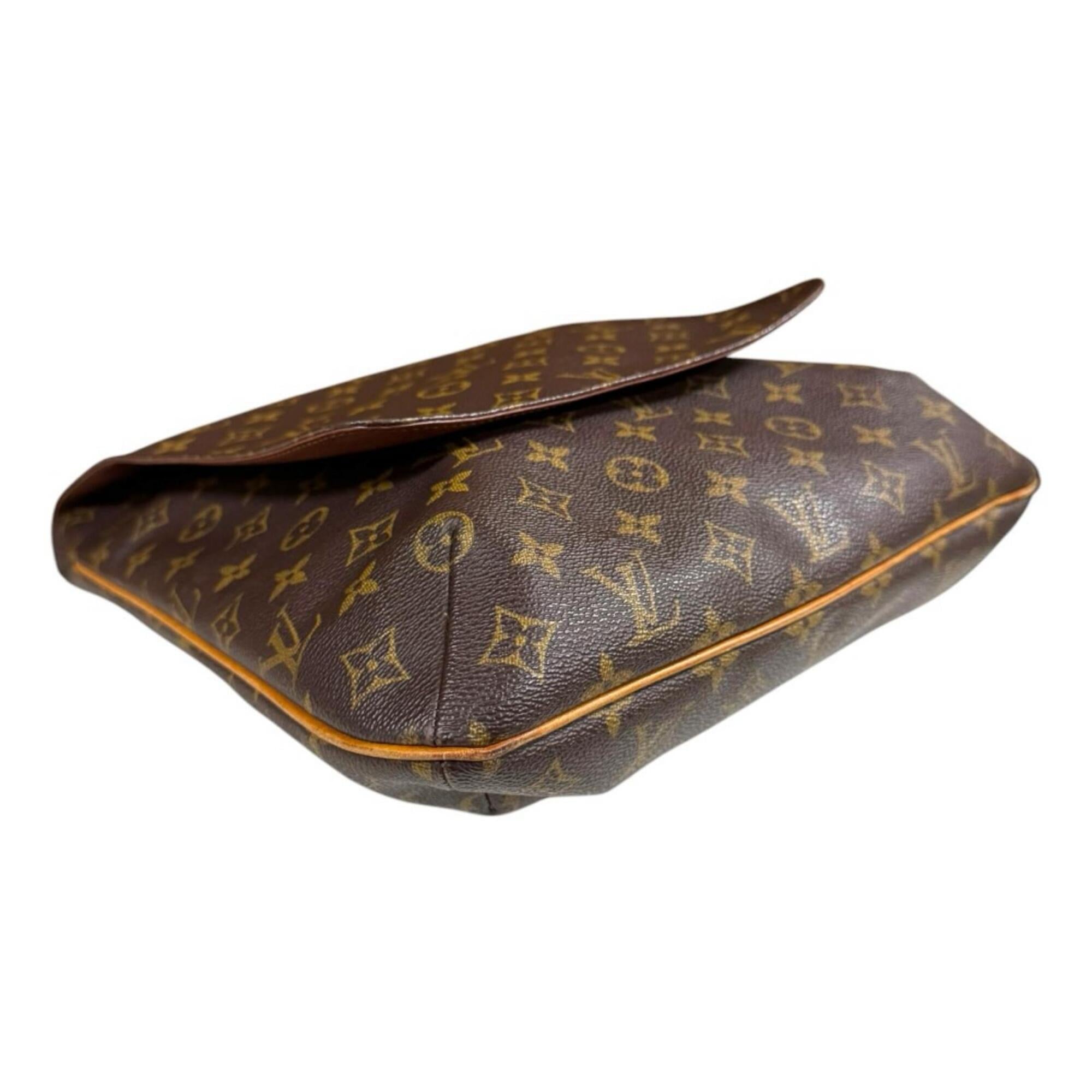 Louis Vuitton Brown Monogram Canvas Shoulder Bag (Pre-Owned)