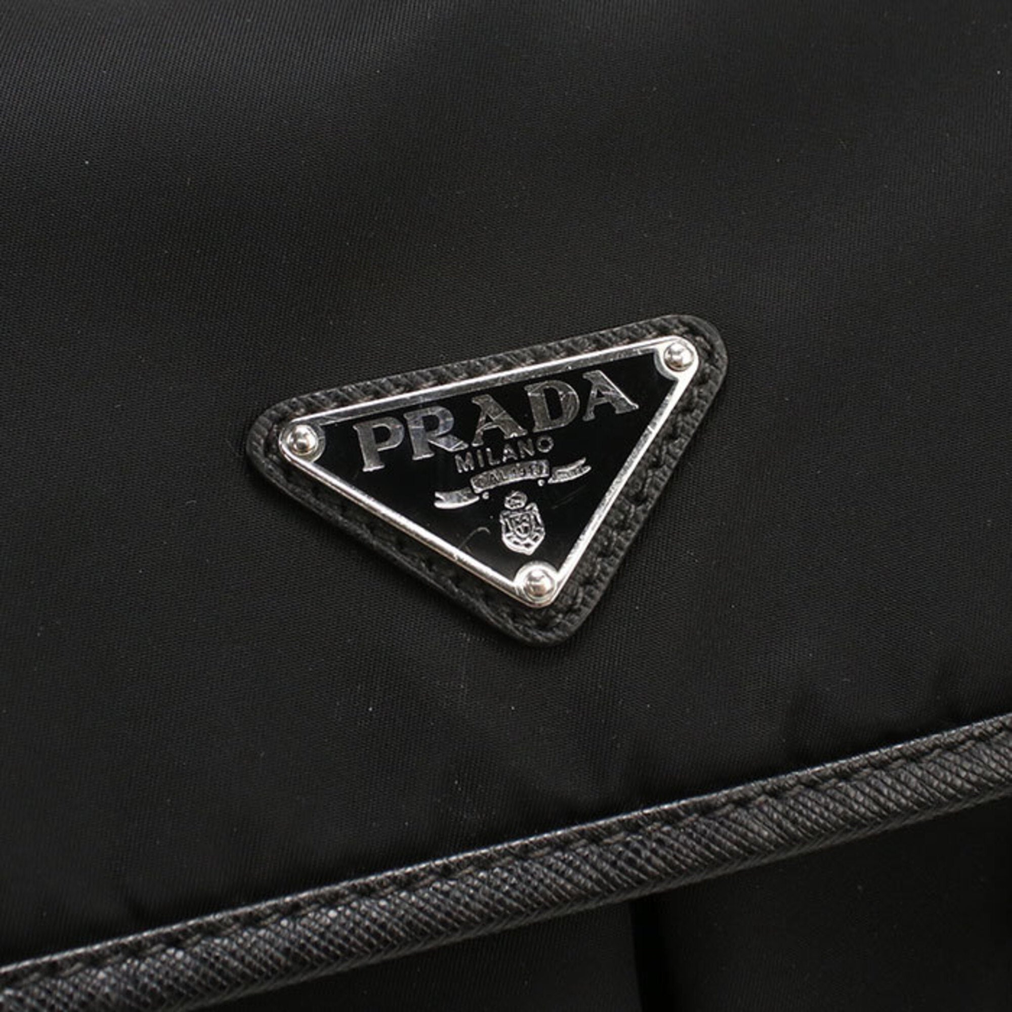 Prada Black Nylon Shoulder Bag (Pre-Owned)