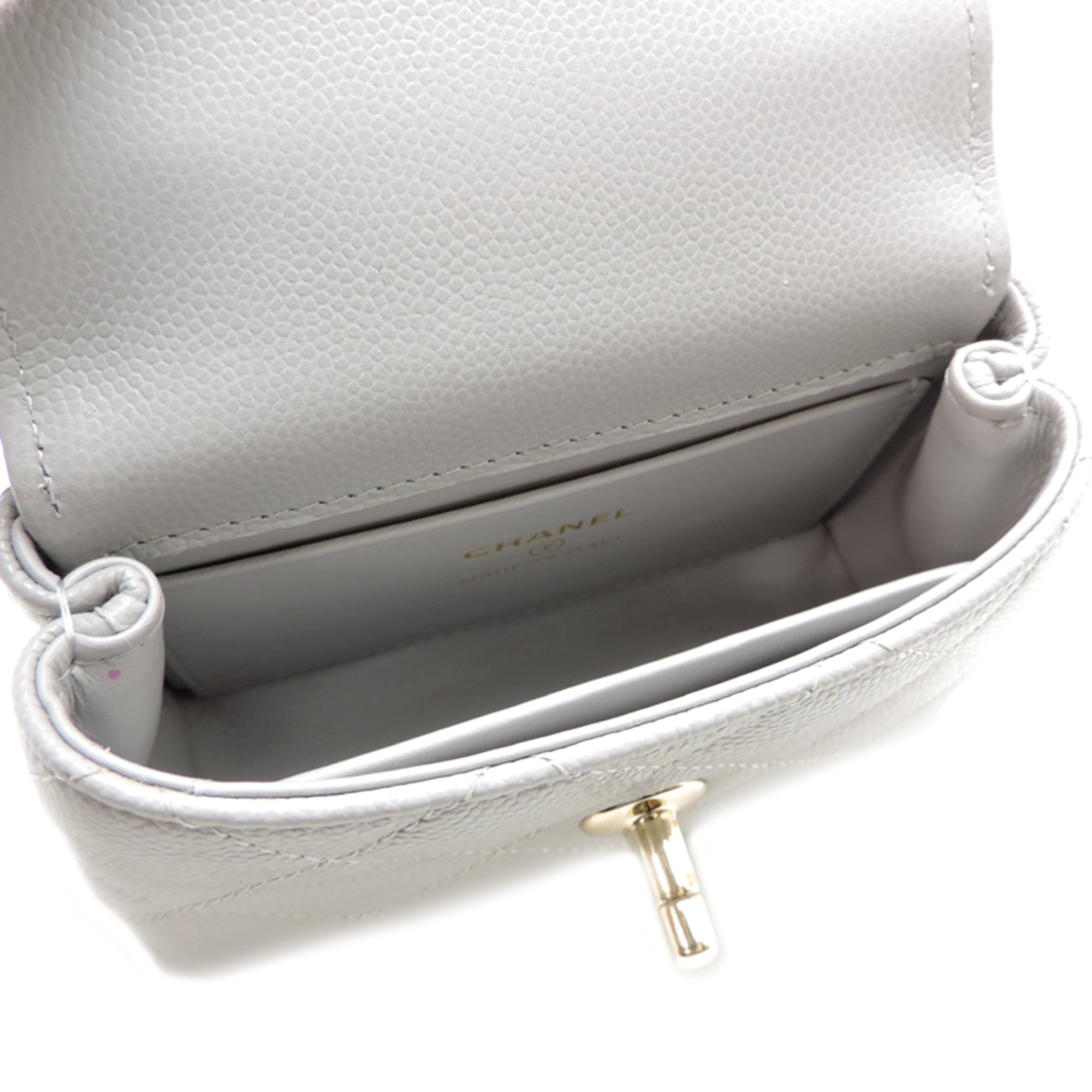 Chanel Gray Grained Calfskin Handbag (Pre-Owned)