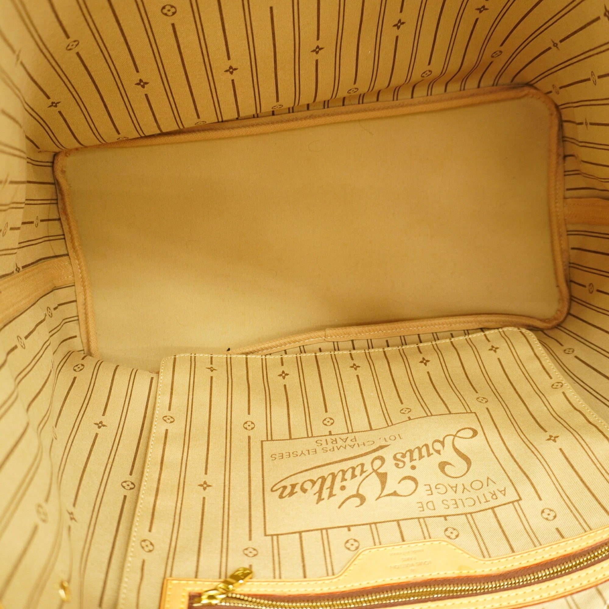 Louis Vuitton Brown Tote Bag (Pre-Owned)