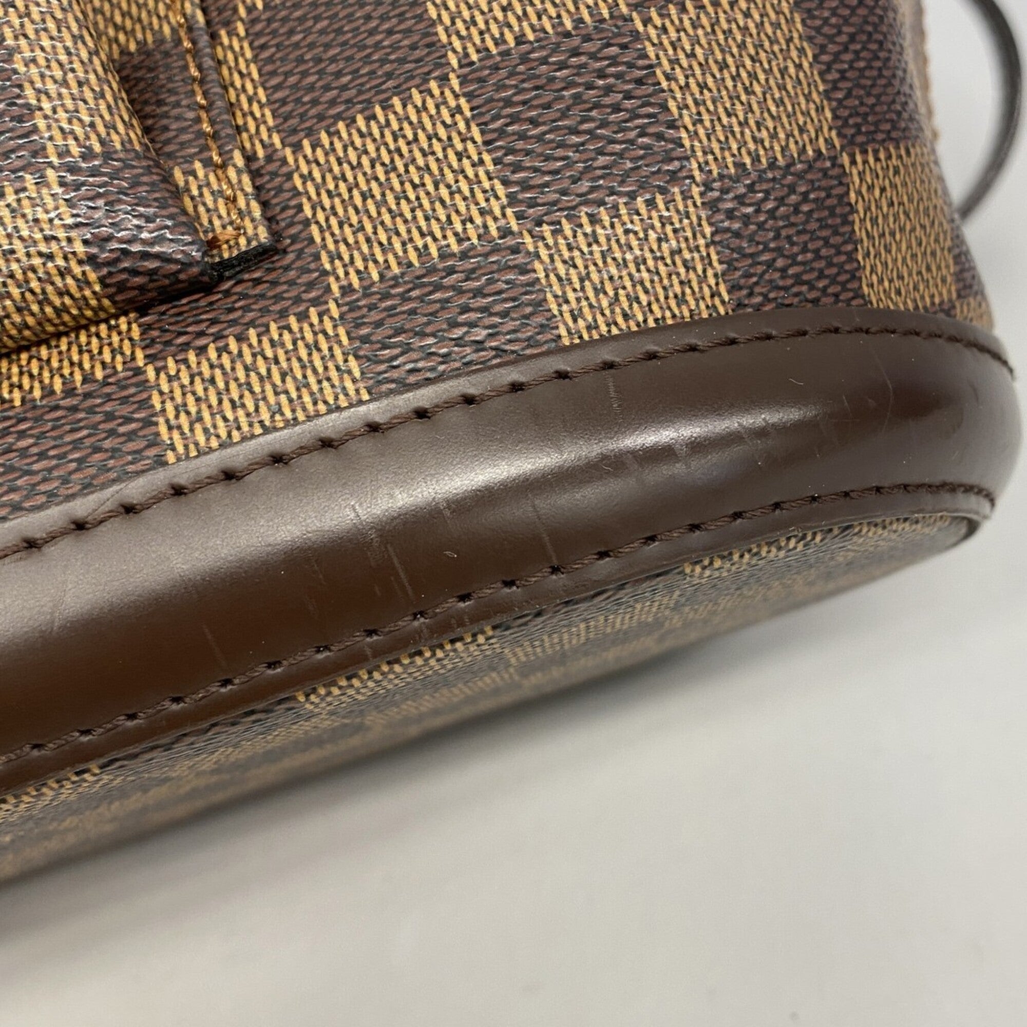 Louis Vuitton Ebene Handbag (Pre-Owned)