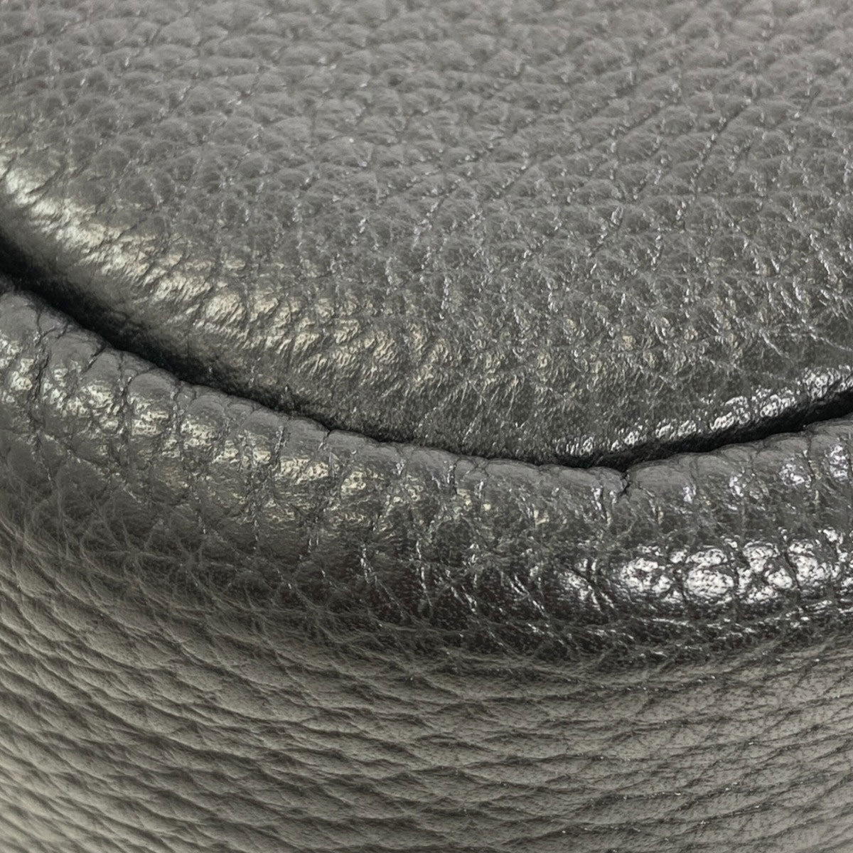 Coach Black Leather Shoulder Bag (Pre-Owned)