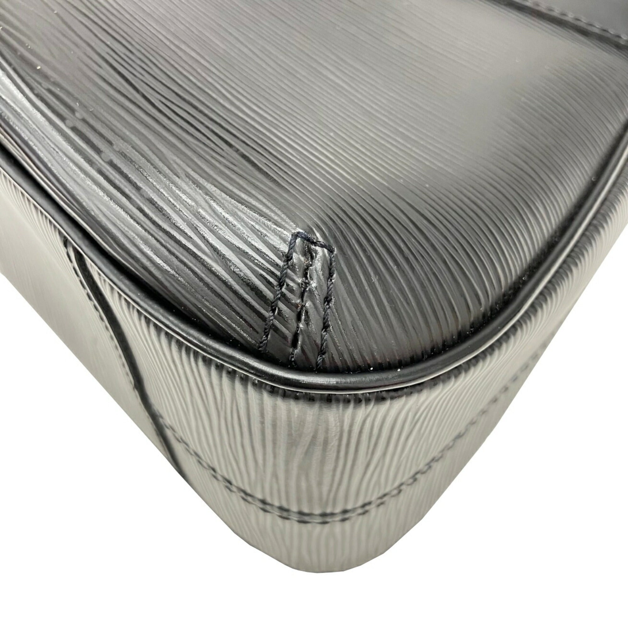 Louis Vuitton Black Noir Epi Leather Shoulder Bag (Pre-Owned)