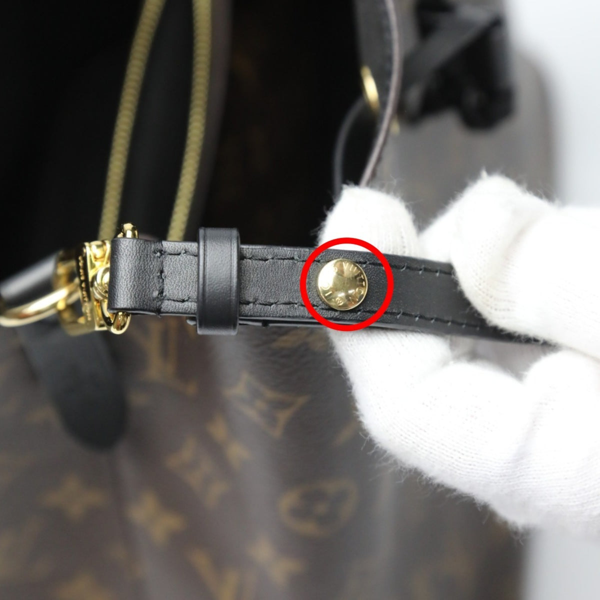 Louis Vuitton Brown Noir Monogram Canvas Shoulder Bag (Pre-Owned)