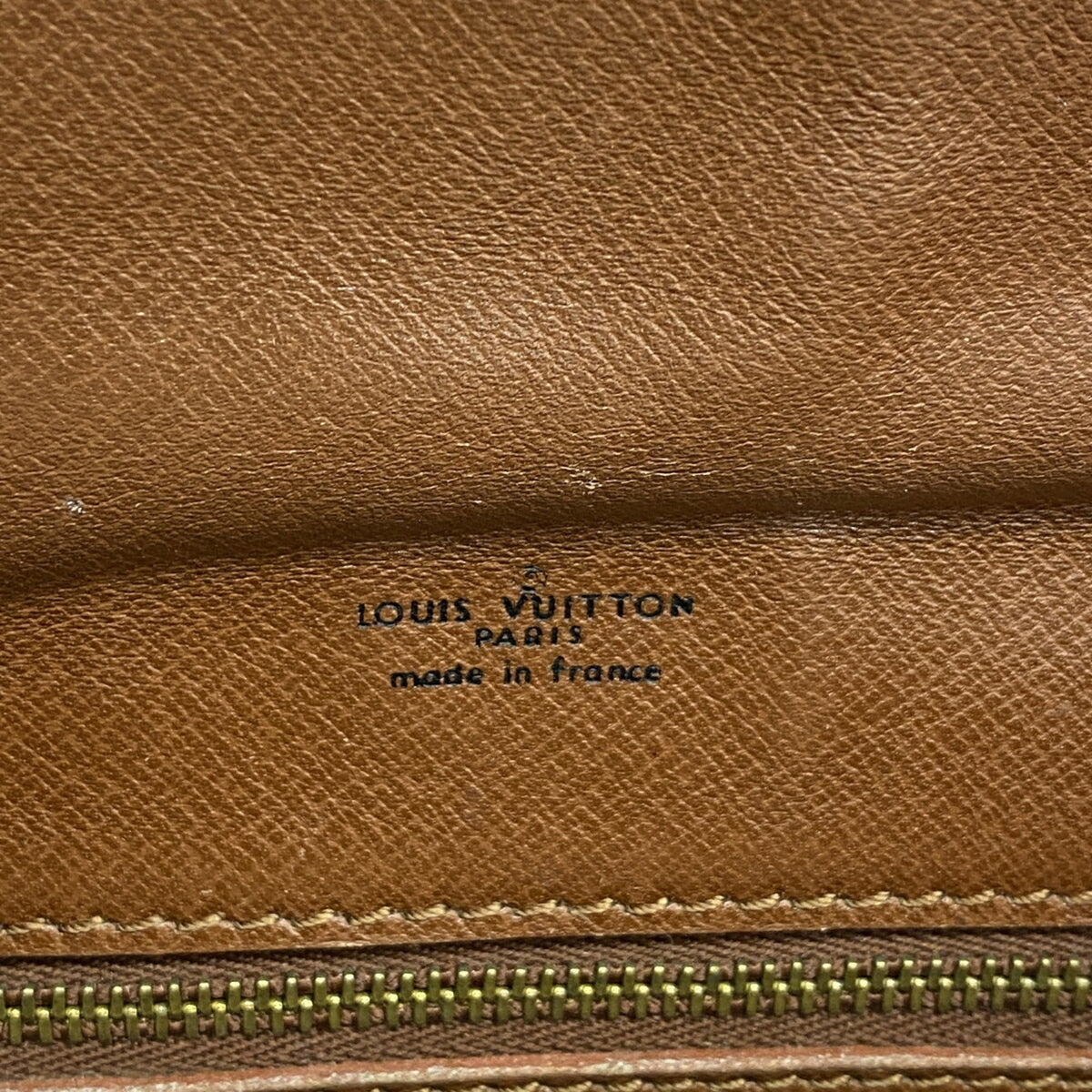 Louis Vuitton Brown Shoulder Bag (Pre-Owned)