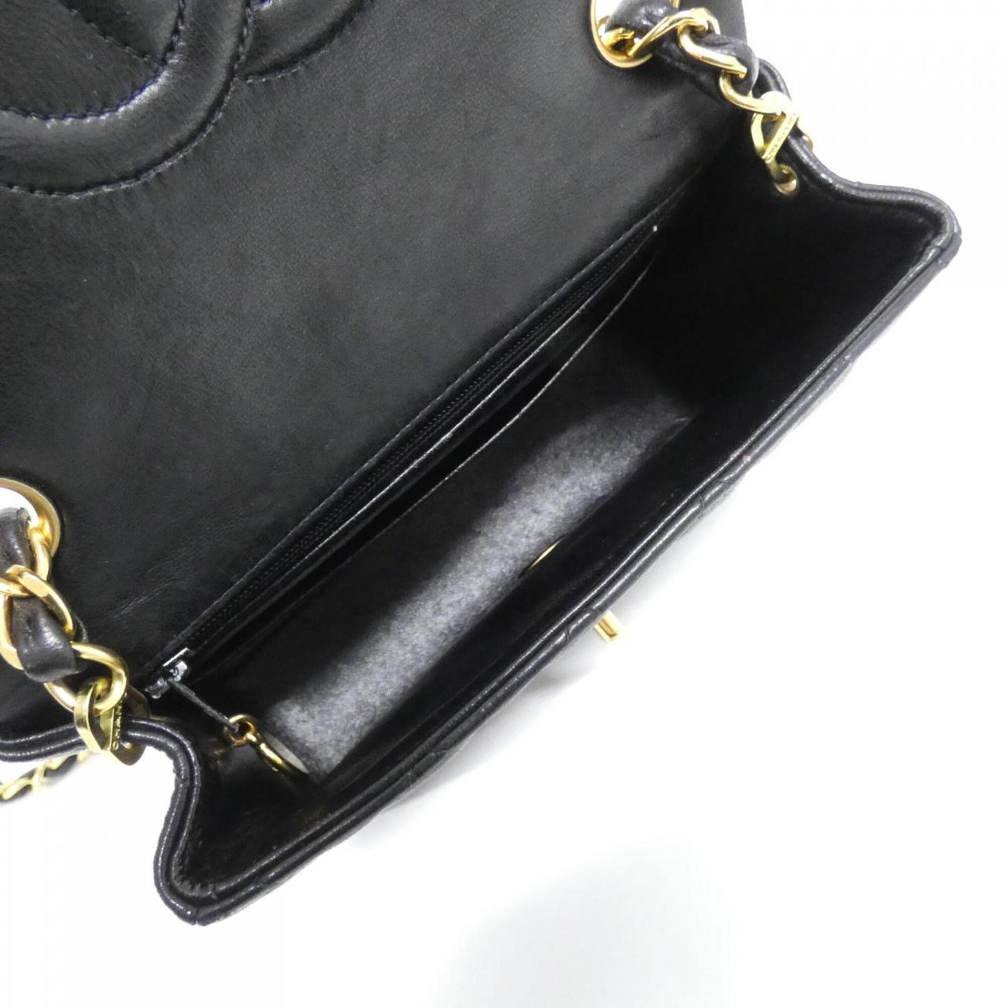 Chanel Black Leather Shoulder Bag (Pre-Owned)
