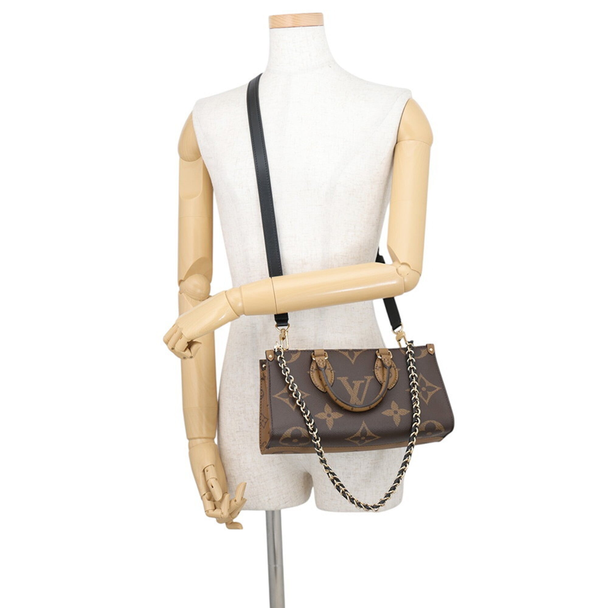 Louis Vuitton Monogram Reverse Red Color Monogram Reverse Handbag Shoulder Bag (Pre-Owned)