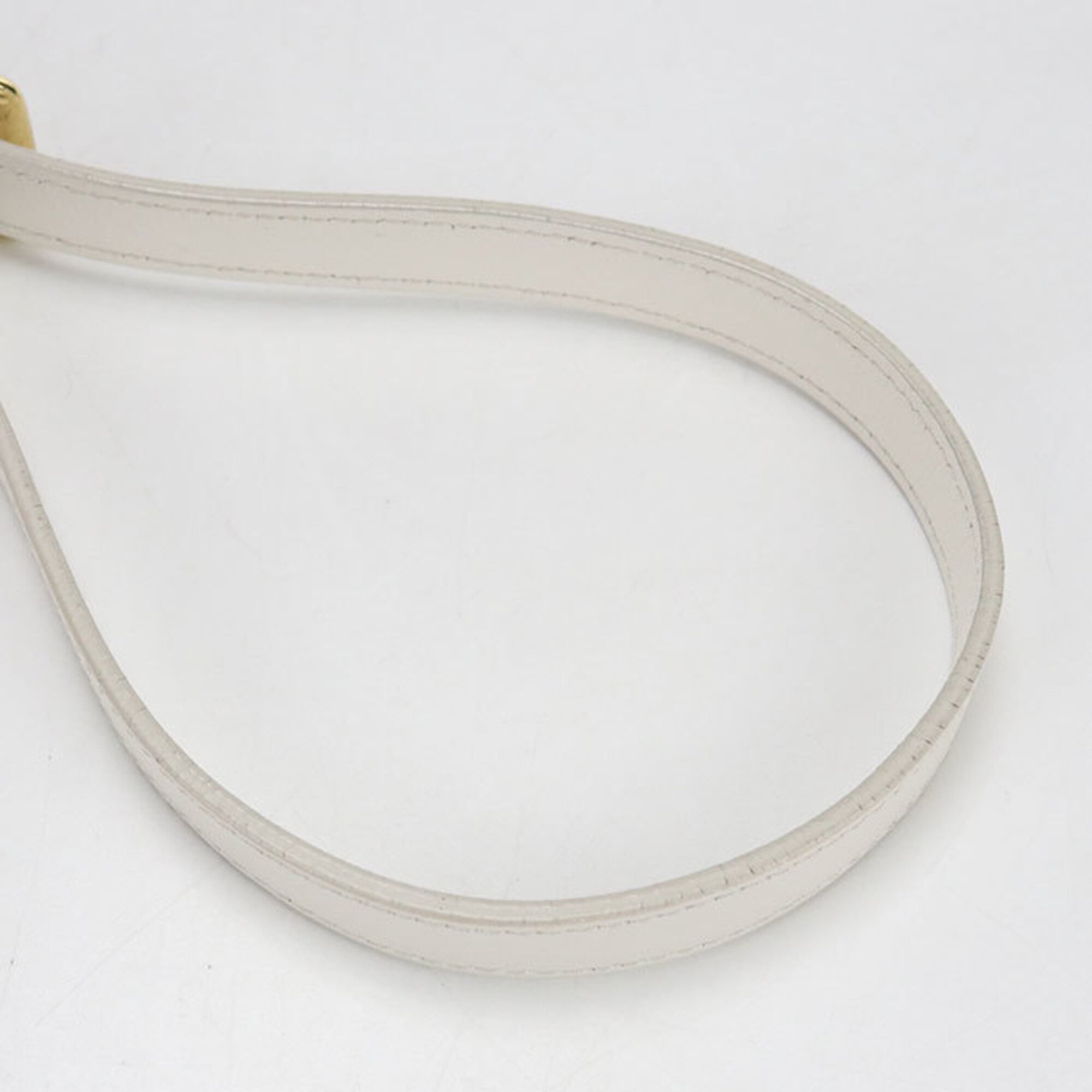 Miu Miu White Leather Shoulder Bag (Pre-Owned)