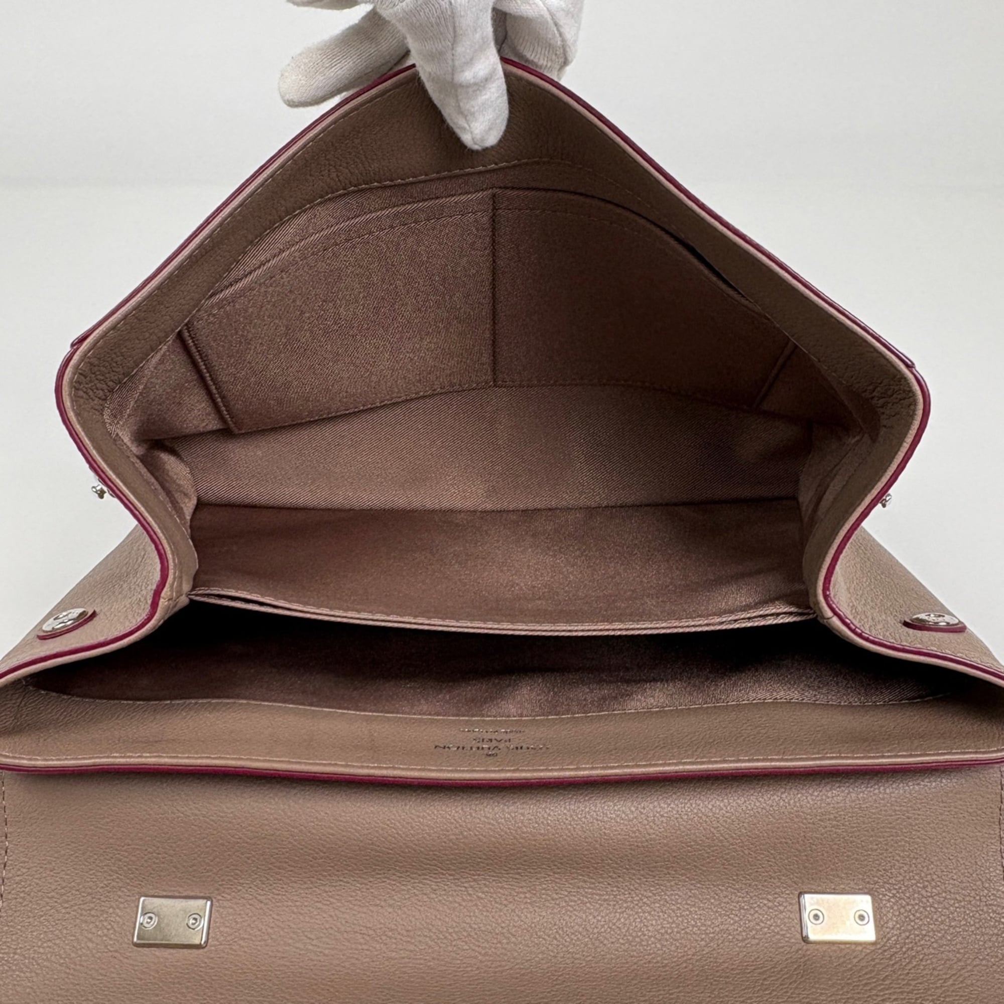 Louis Vuitton Brown Leather Handbag Shoulder Bag (Pre-Owned)