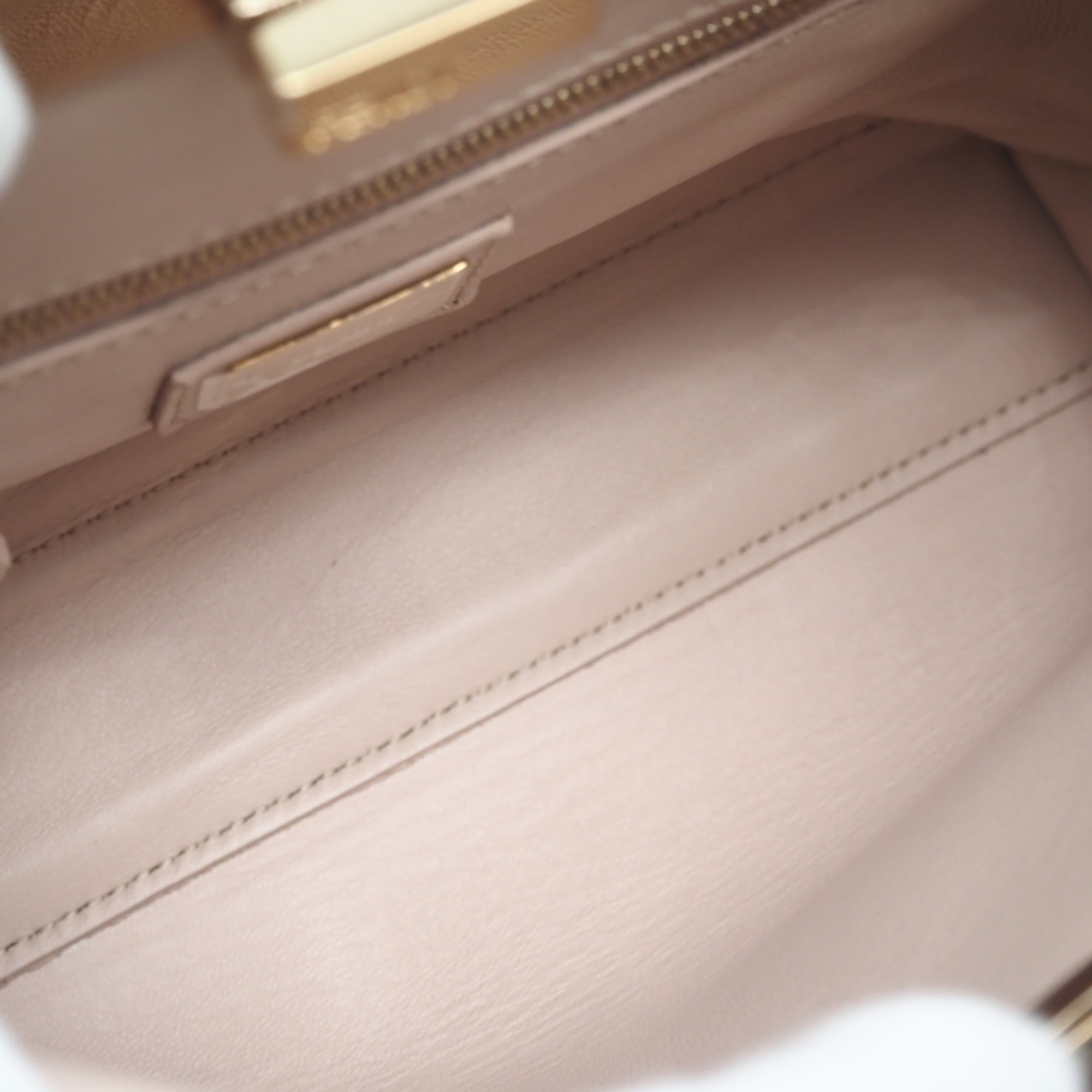 Fendi Pink Pink Gold Leather Handbag (Pre-Owned)