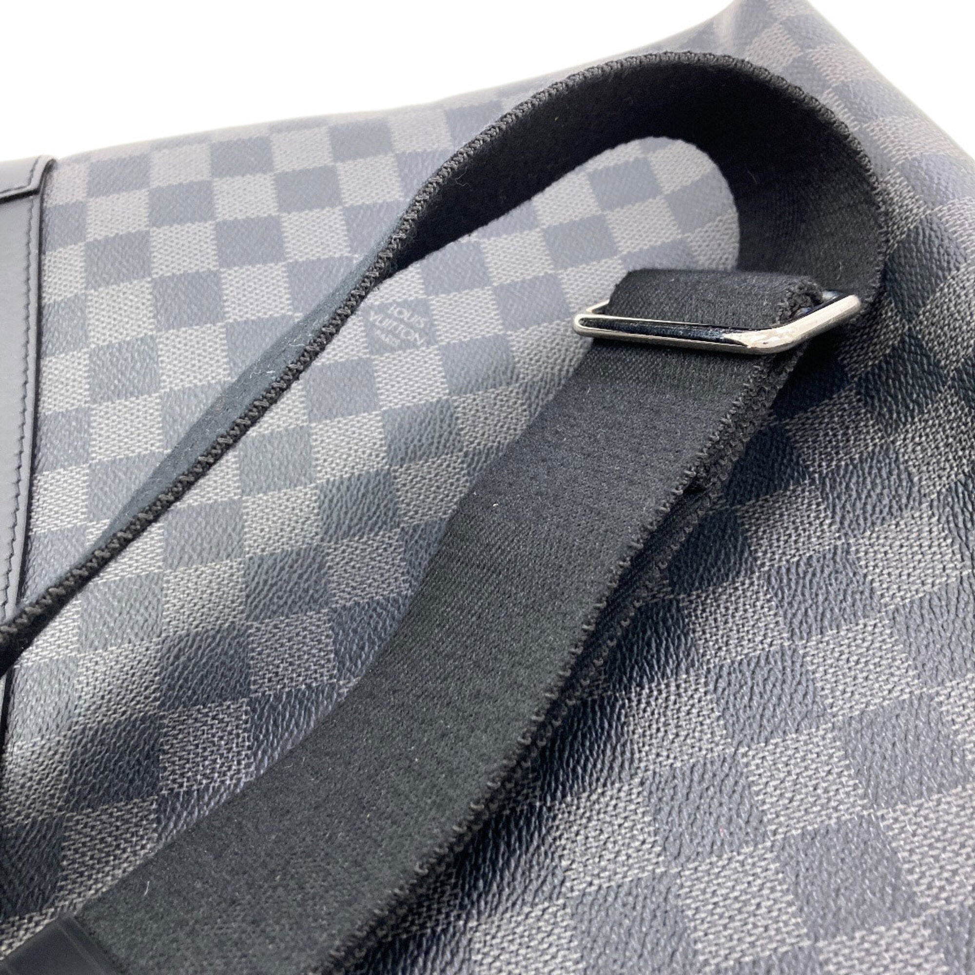Louis Vuitton Damier Graphite Damier Graphite Damier Canvas Shoulder Bag (Pre-Owned)
