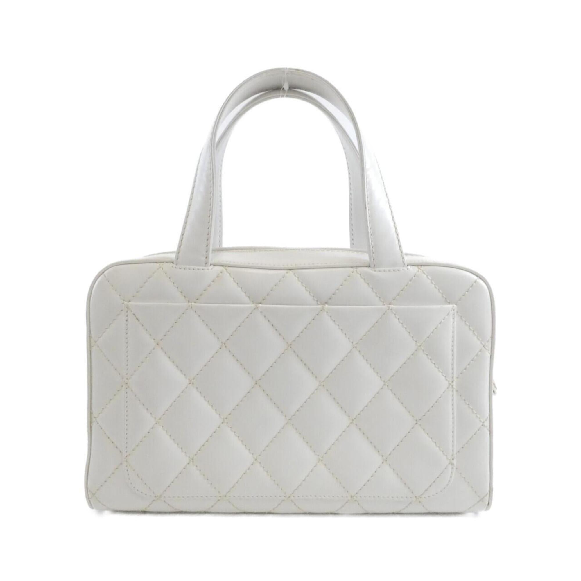 Chanel Wild Stitch White Leather Handbag (Pre-Owned)