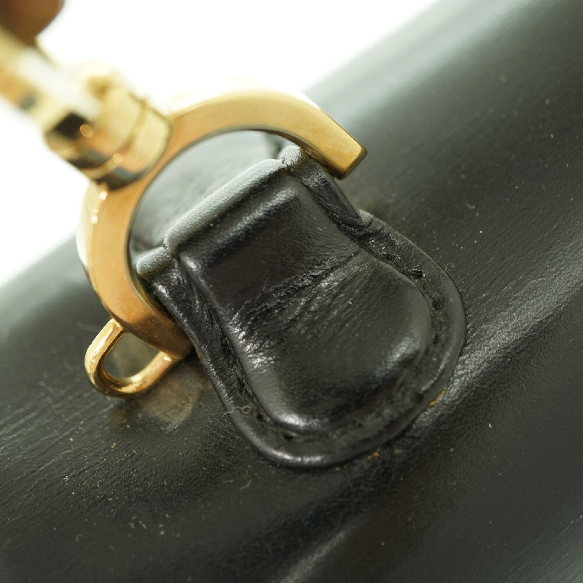 Gucci Black Leather Handbag (Pre-Owned)