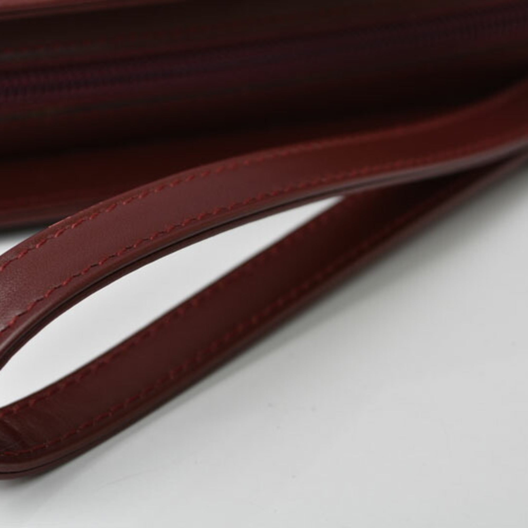 Cartier Must Bordeaux Clutch Bag (Pre-Owned)