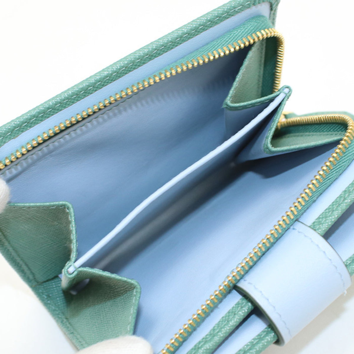 Prada Green Leather Wallet (Bi-Fold) (Pre-Owned)