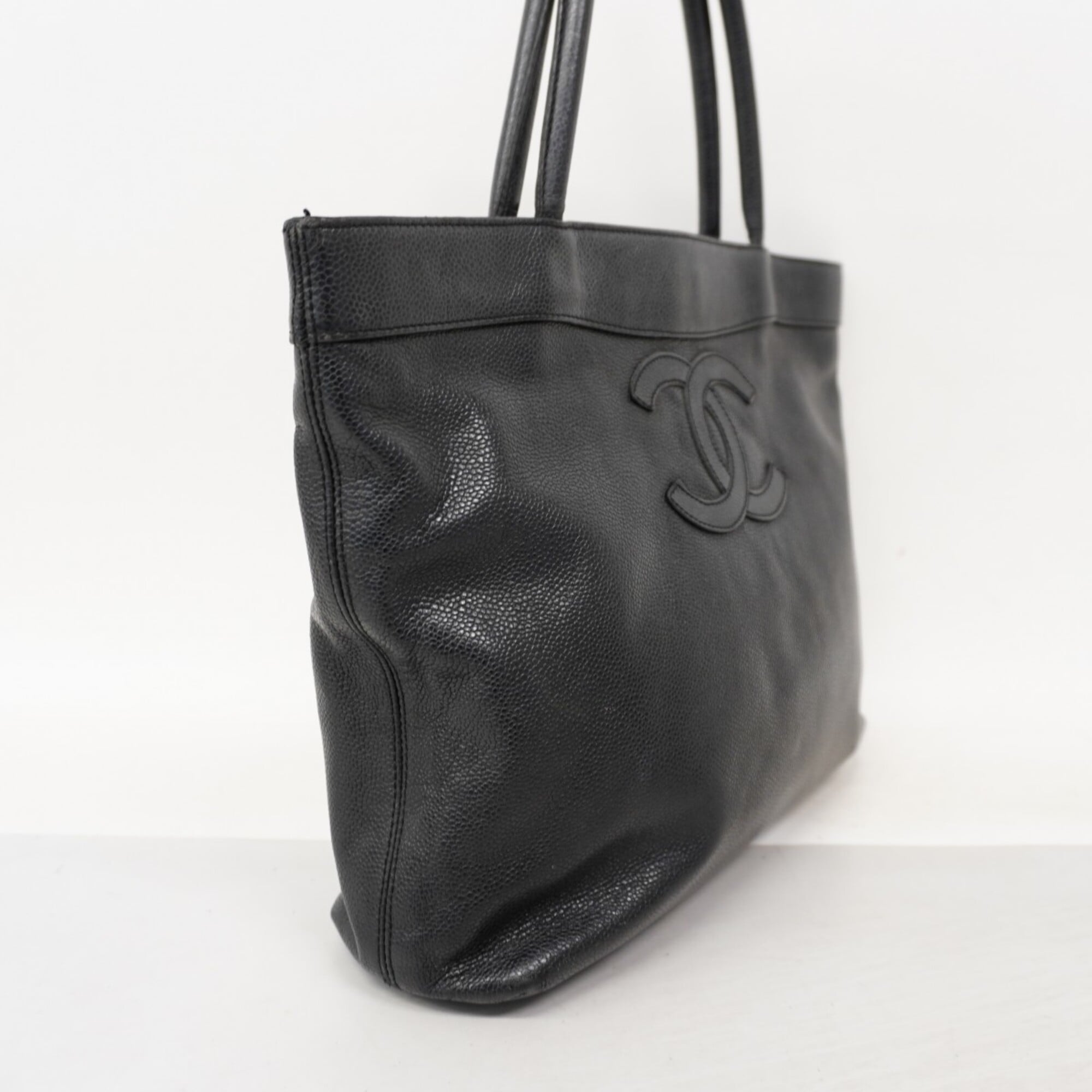 Chanel Black Grained Calfskin Tote Bag (Pre-Owned)