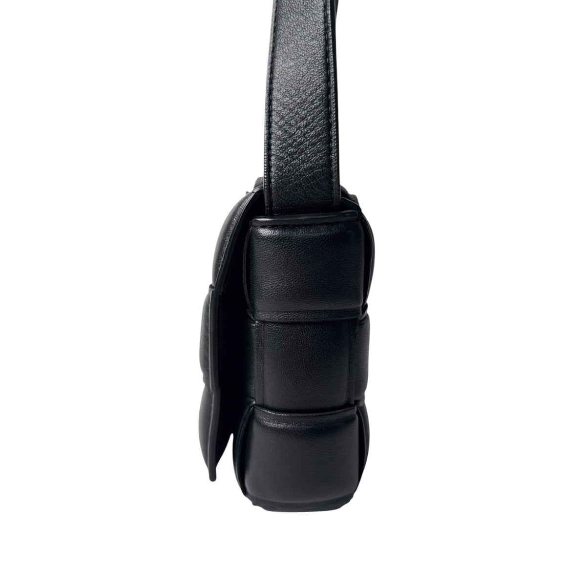 Bottega Veneta Black Leather Shoulder Bag (Pre-Owned)