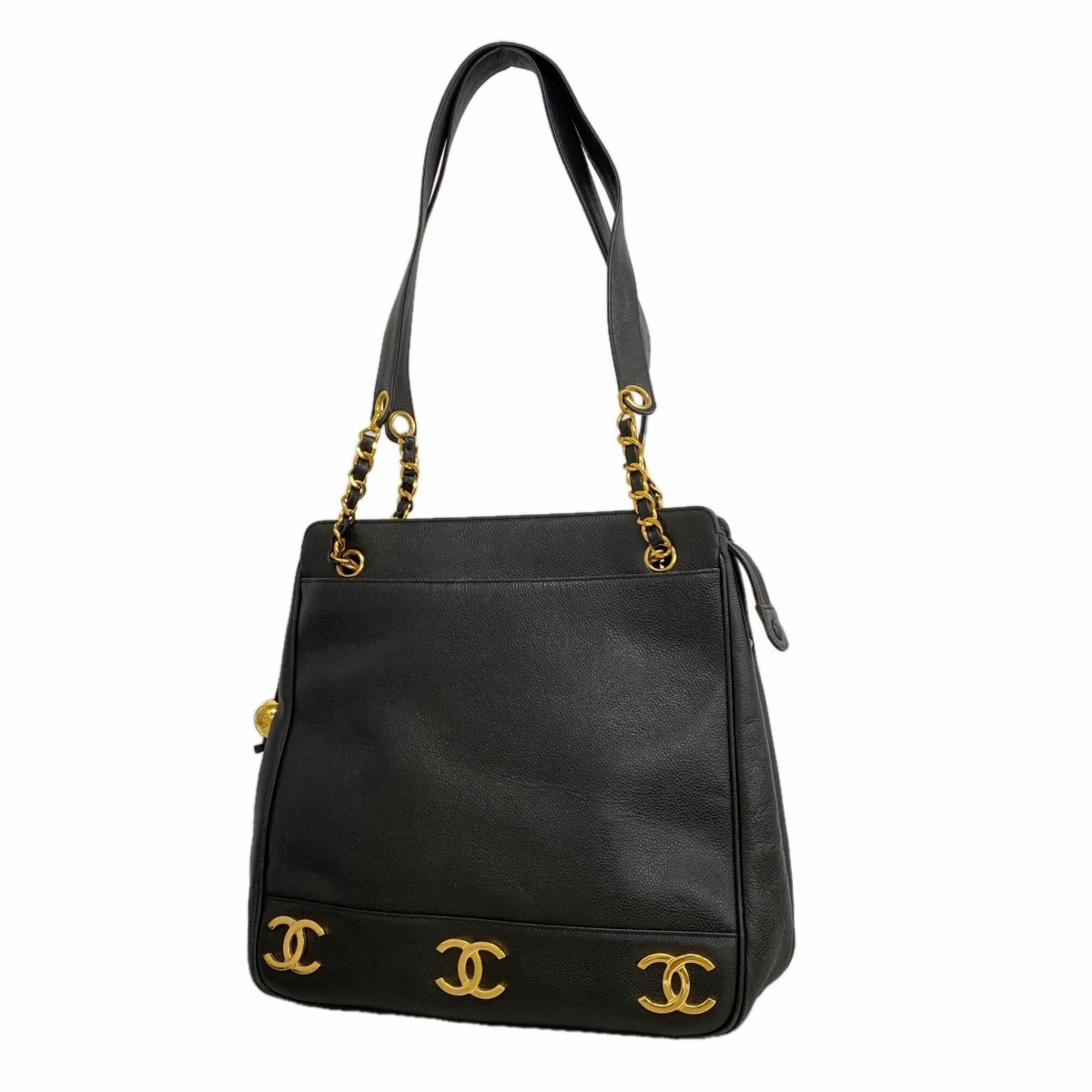 Chanel Black Grained Calfskin Shoulder Bag (Pre-Owned)