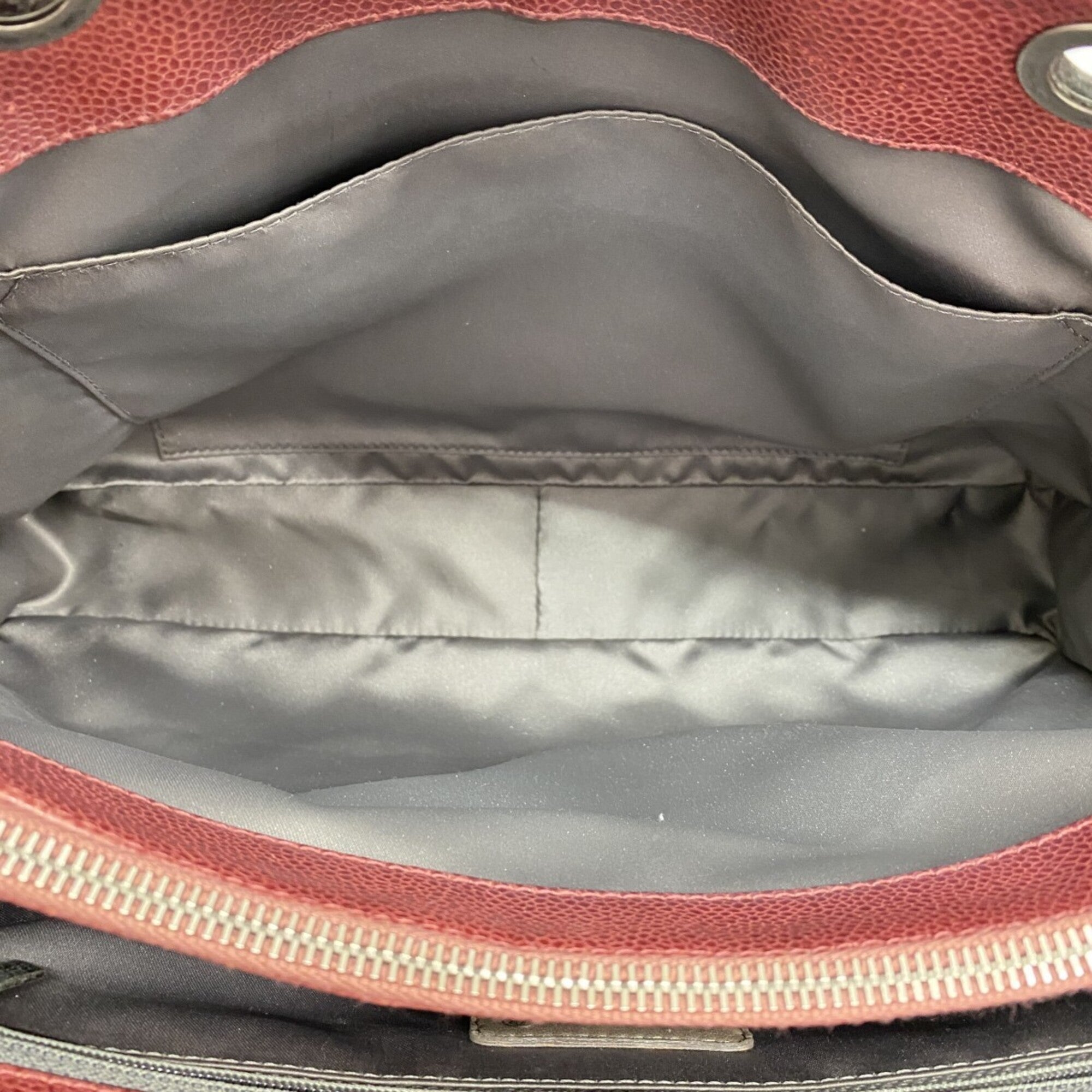 Chanel Red Color Grained Calfskin Tote Bag (Pre-Owned)