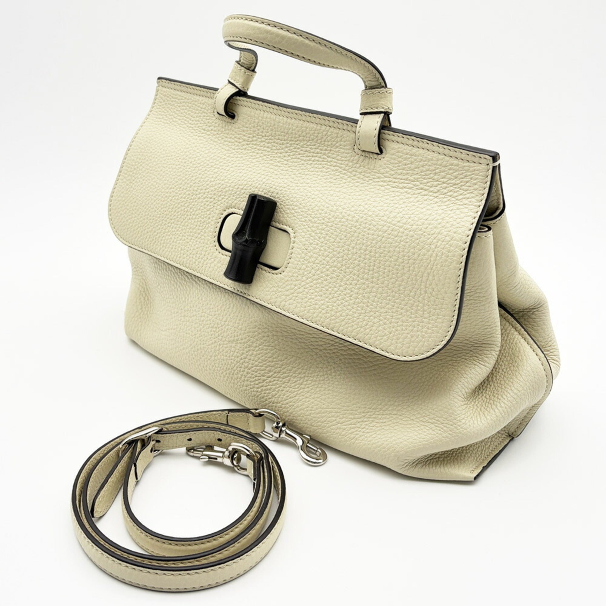 Gucci Bamboo Ivory Multi-Color Leather Shoulder Bag (Pre-Owned)