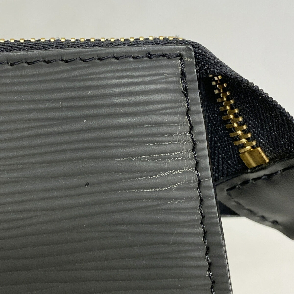 Louis Vuitton Noir Pouch (Pre-Owned)
