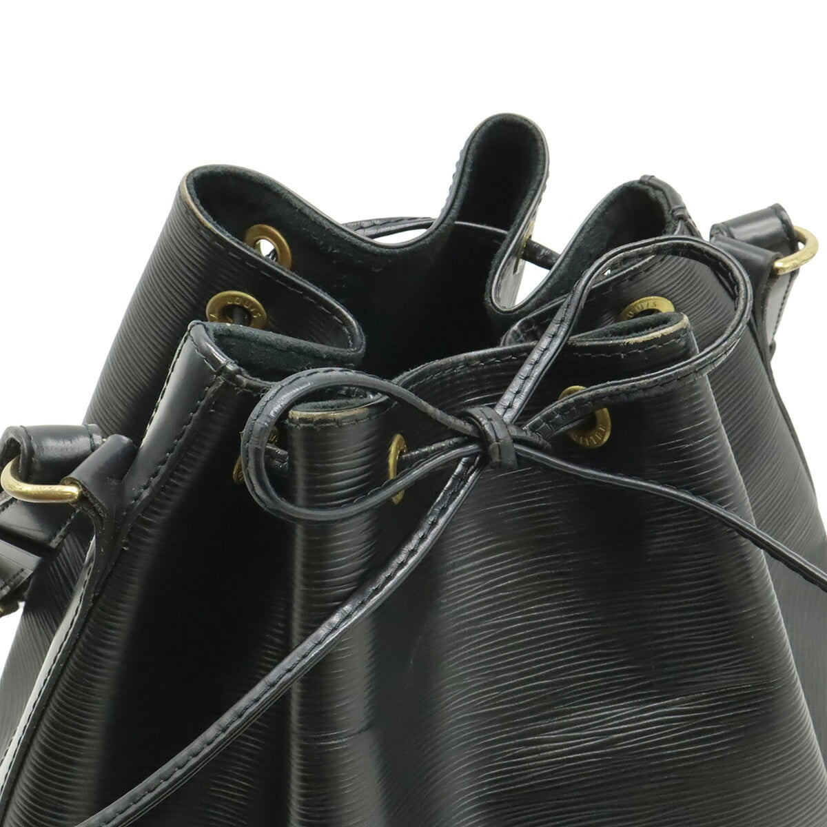 Louis Vuitton Black Noir Epi Leather Shoulder Bag (Pre-Owned)