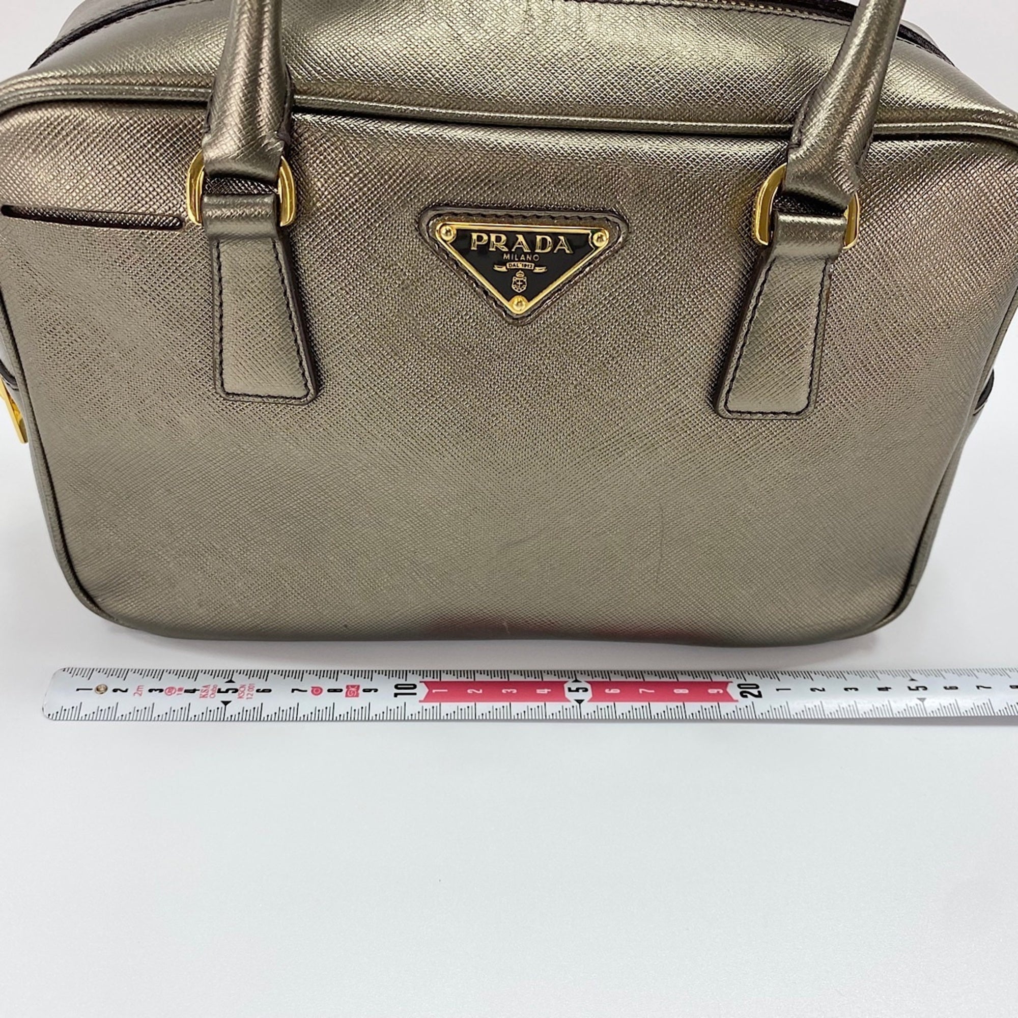 Prada Saffiano Gold Saffiano Handbag (Pre-Owned)