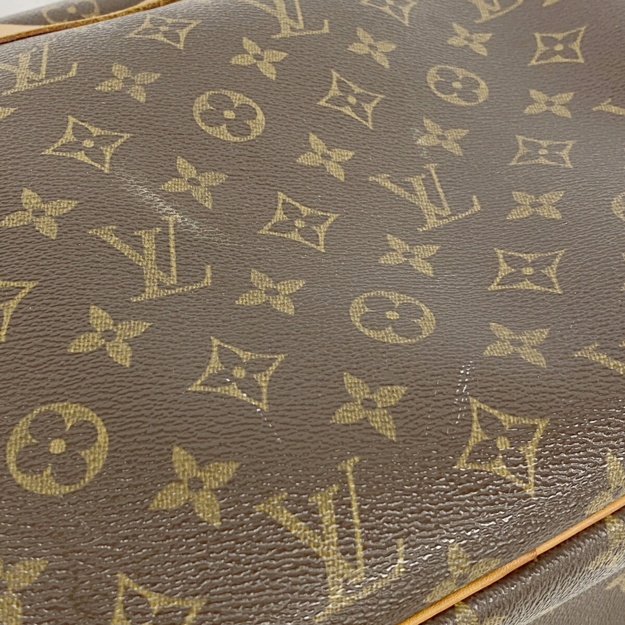 Louis Vuitton Brown Handbag (Pre-Owned)