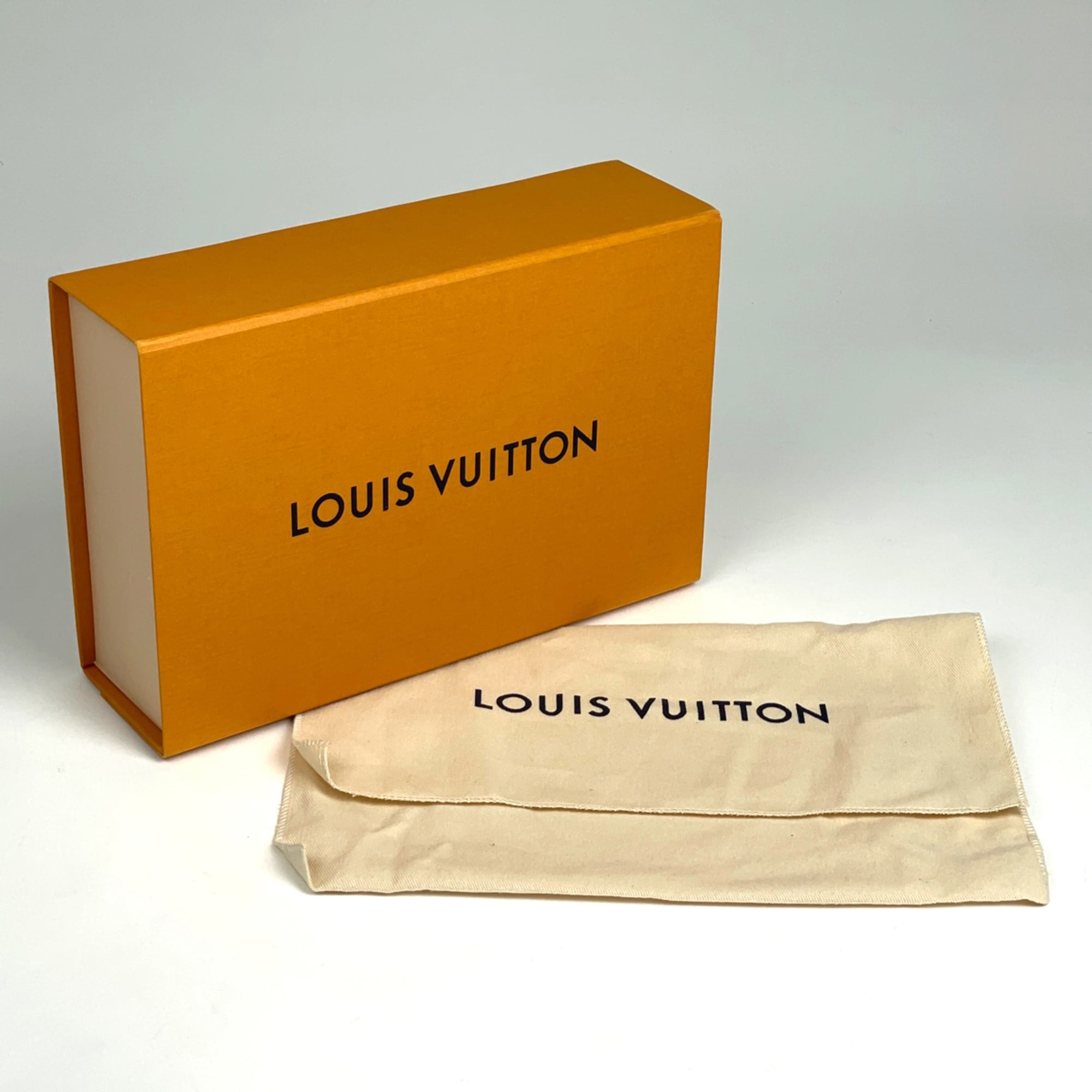 Louis Vuitton Brown Monogram Pouch (Pre-Owned)
