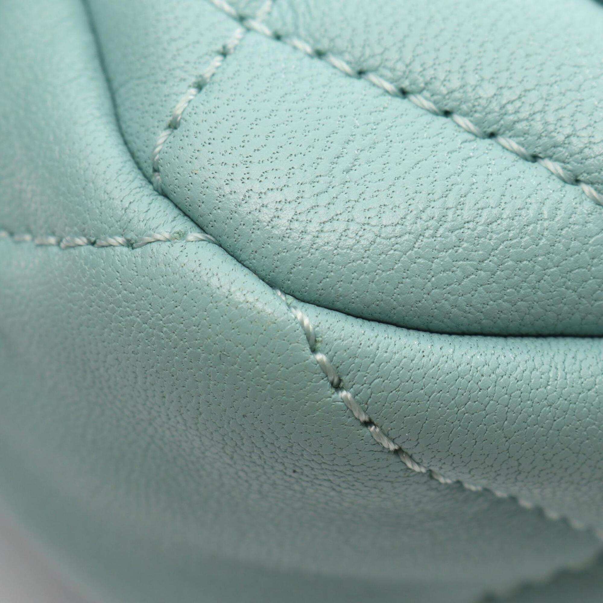 Chanel Green Leather Fanny Pack Handbag (Pre-Owned)