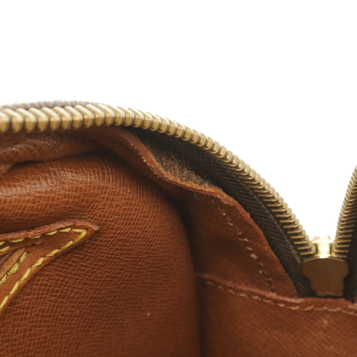 Louis Vuitton Brown Monogram Canvas Shoulder Bag (Pre-Owned)