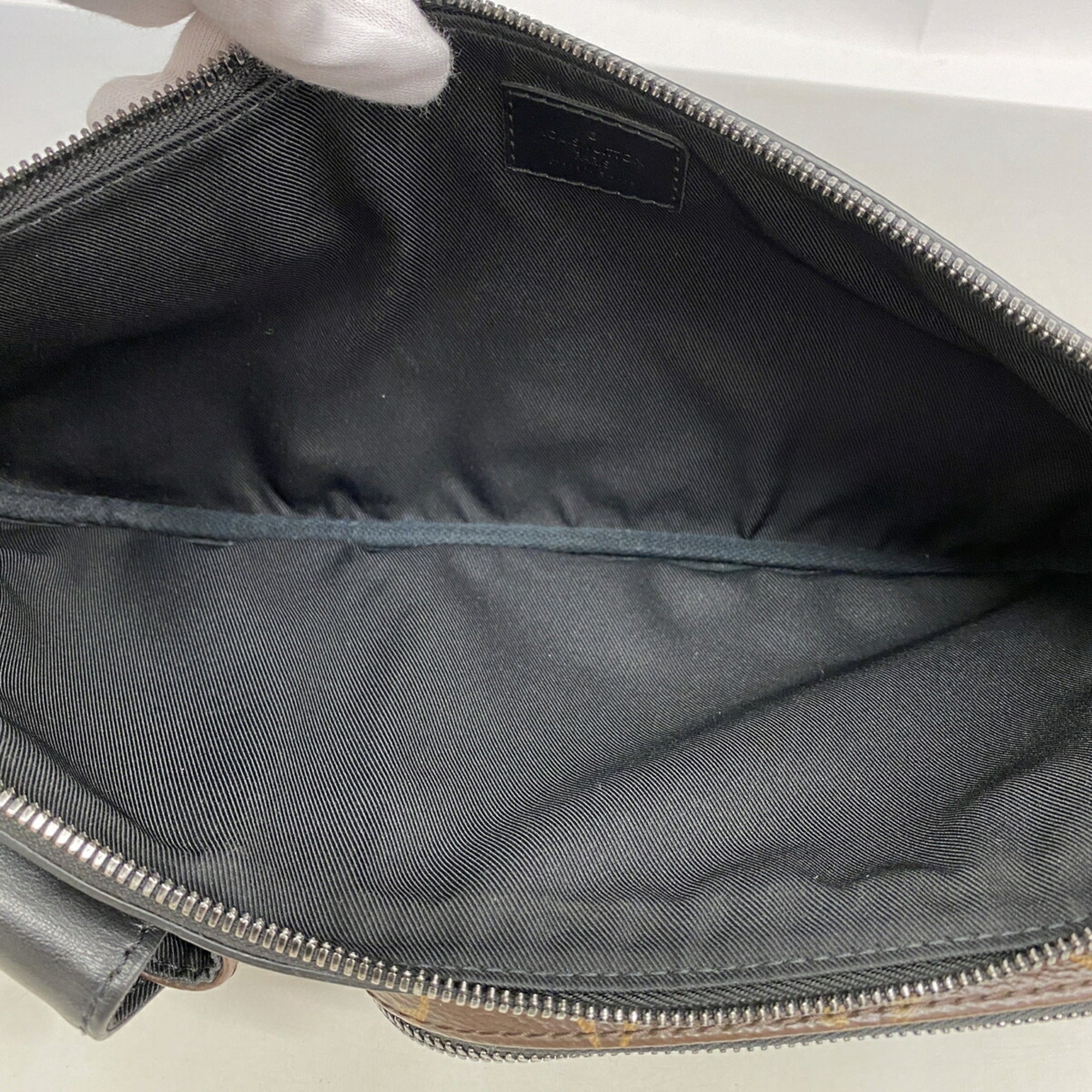 Louis Vuitton Black Brown Fanny Pack (Pre-Owned)