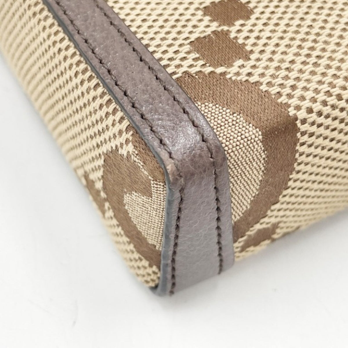 Gucci Beige Brown Canvas Shoulder Bag (Pre-Owned)