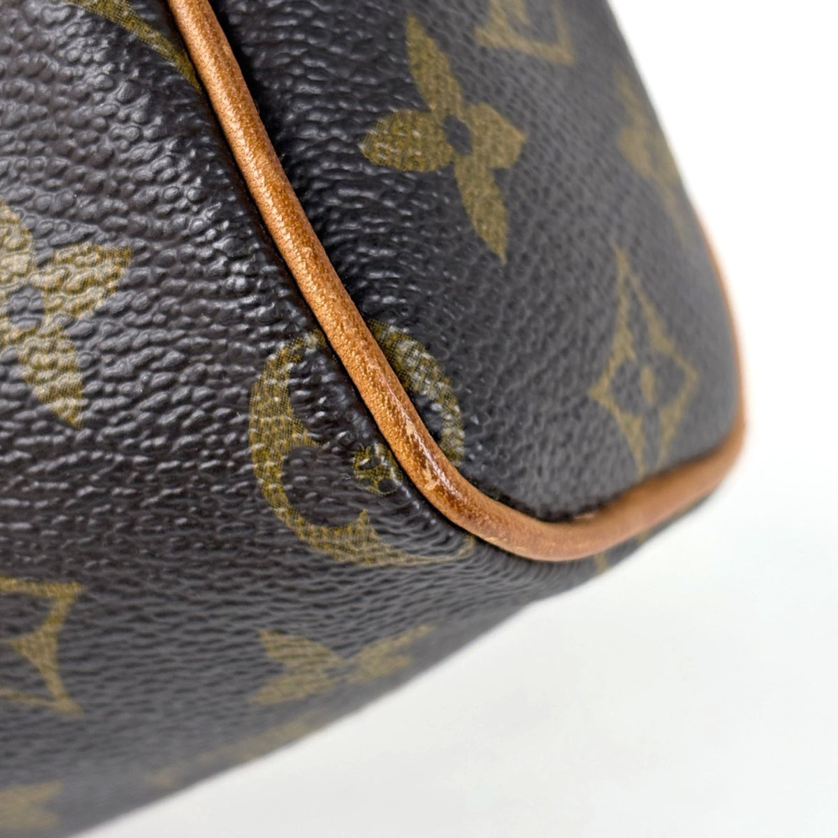 Louis Vuitton Brown Monogram Handbag (Pre-Owned)