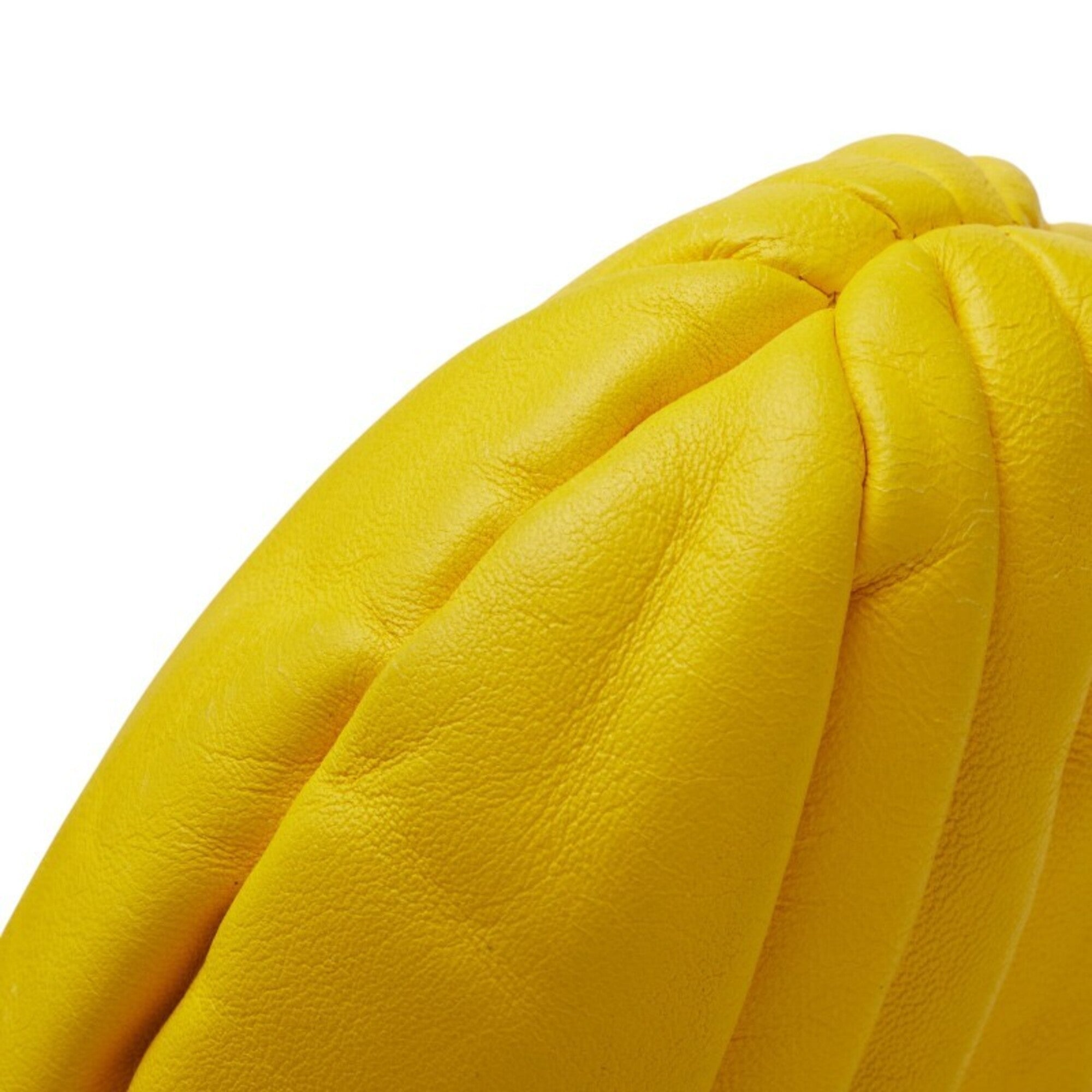 Chanel Yellow Leather Shoulder Bag (Pre-Owned)