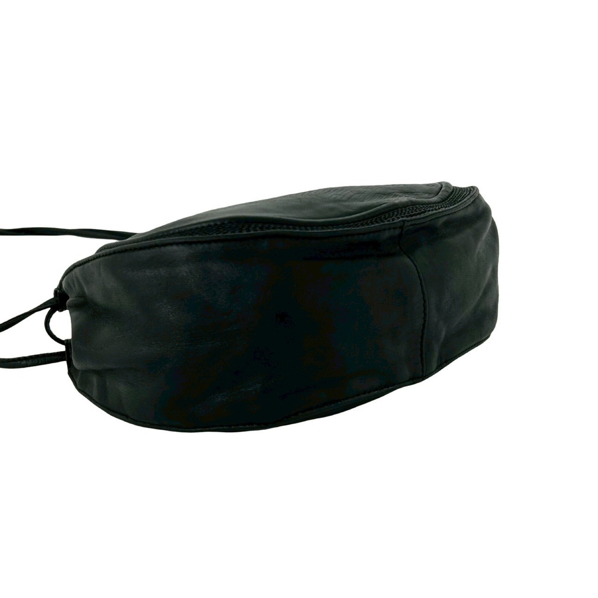 Loewe Black Leather Pochette Shoulder Bag (Pre-Owned)