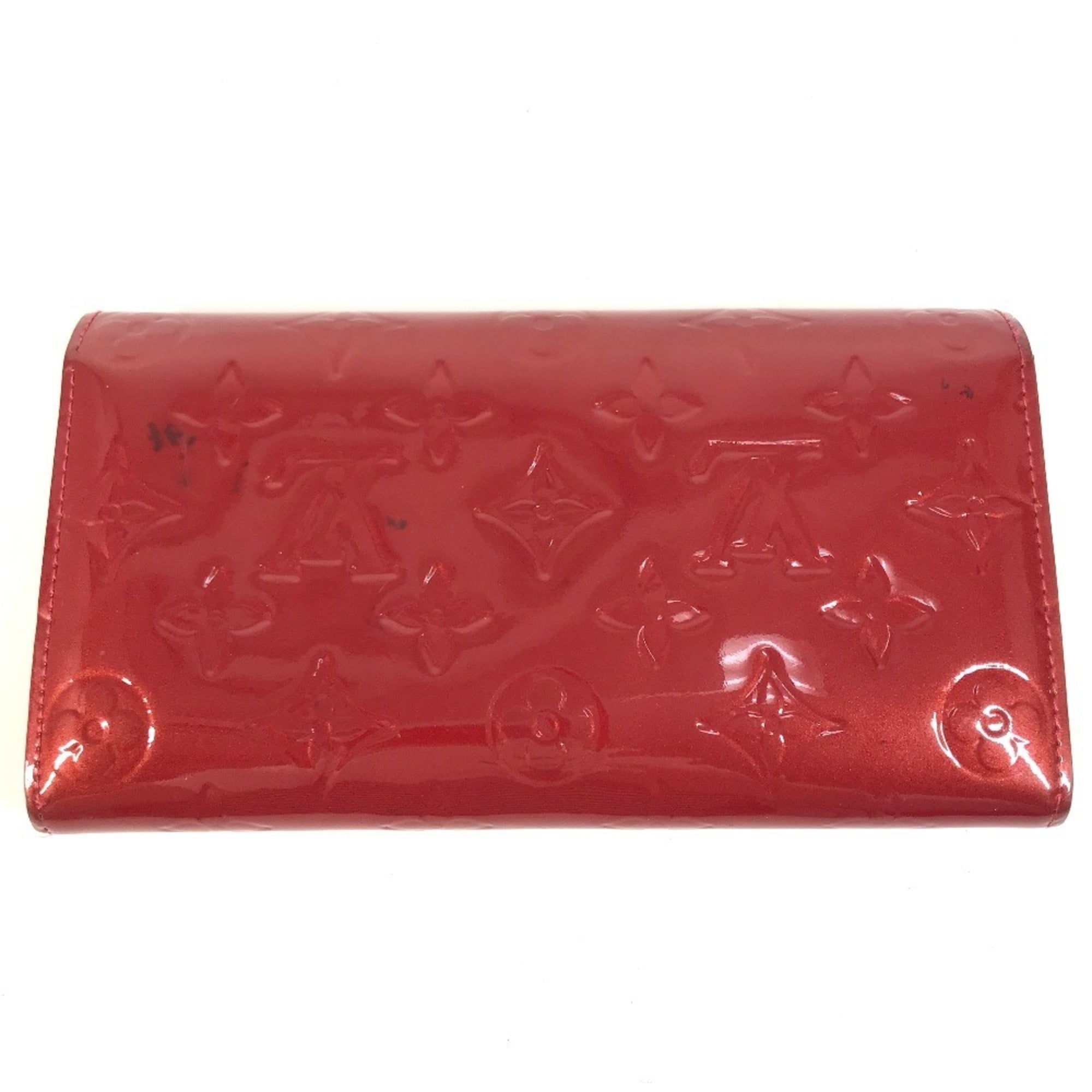 Louis Vuitton Monogram Vernis Pomme D'amour Red Color Monogram Vernis Long Wallet (Bi-Fold) (Pre-Owned)
