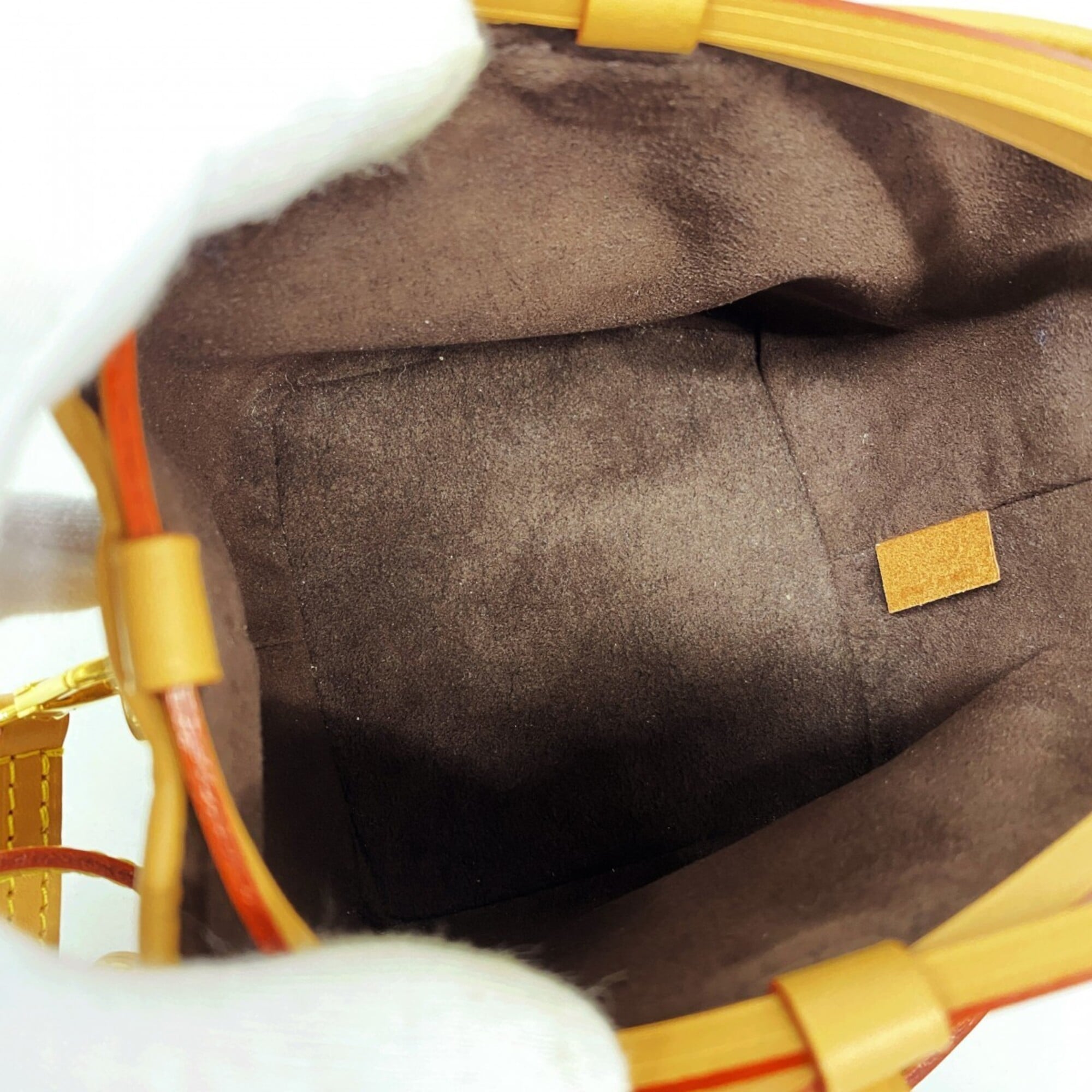 Louis Vuitton Brown Shoulder Bag (Pre-Owned)