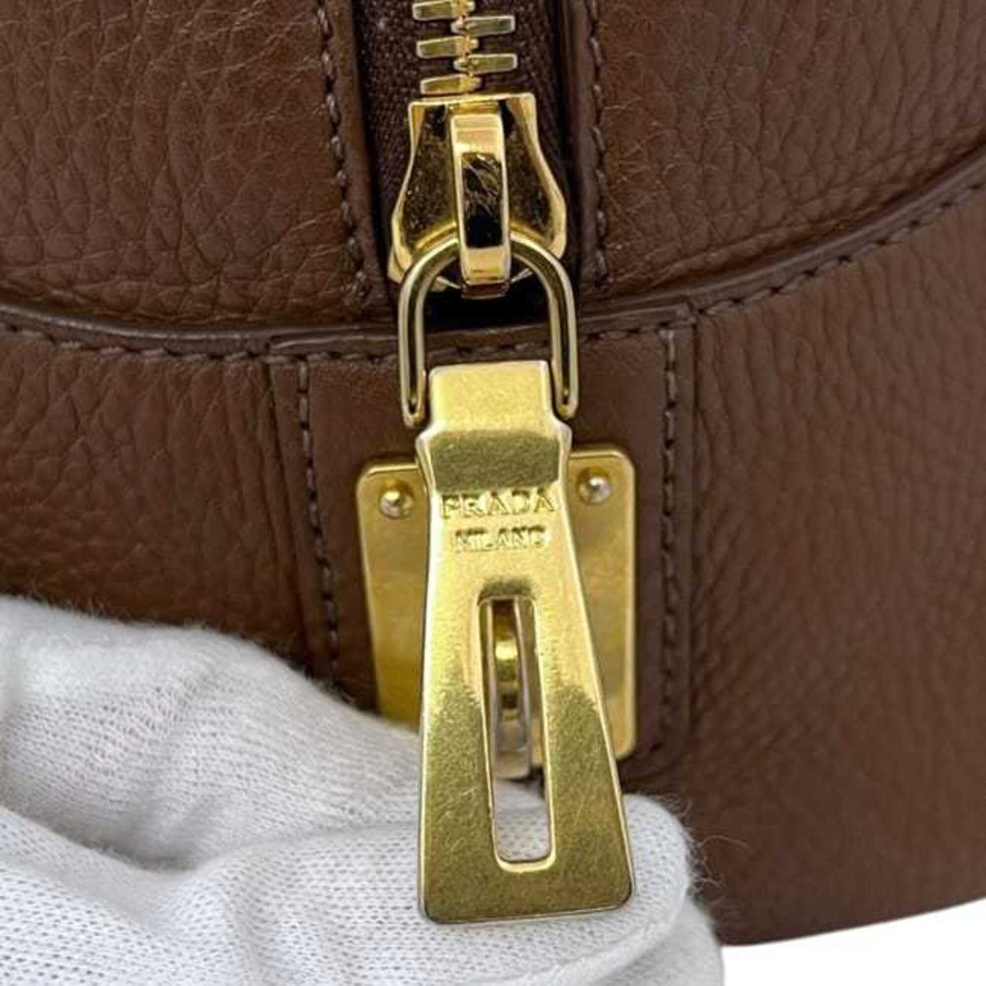 Prada Brown Leather Boston Bag Handbag (Pre-Owned)