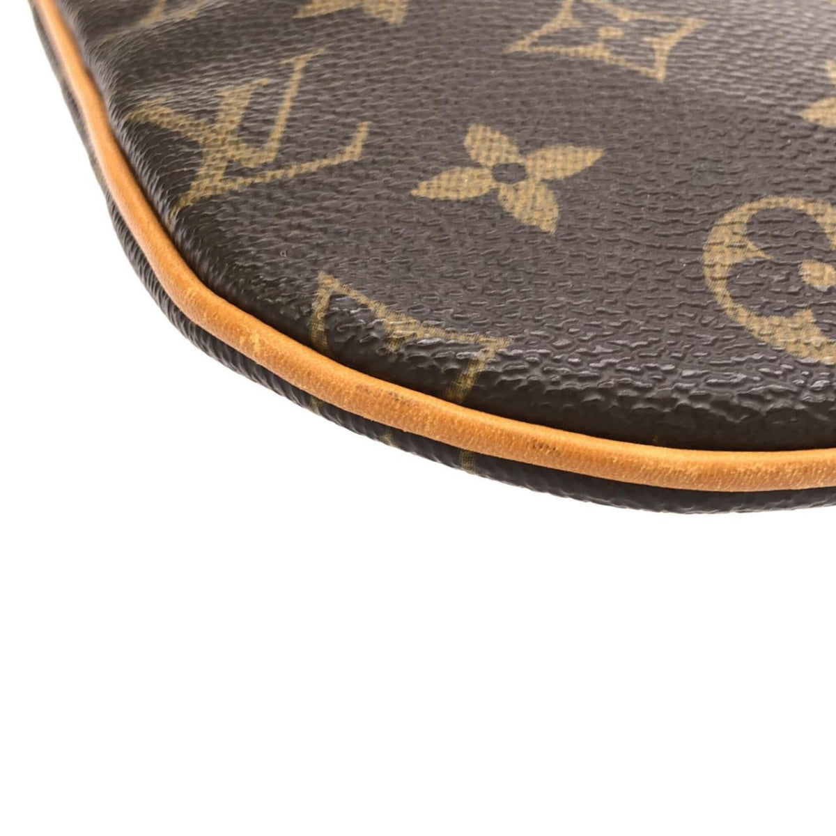 Louis Vuitton Marron Coated Canvas Pochette Shoulder Bag (Pre-Owned)