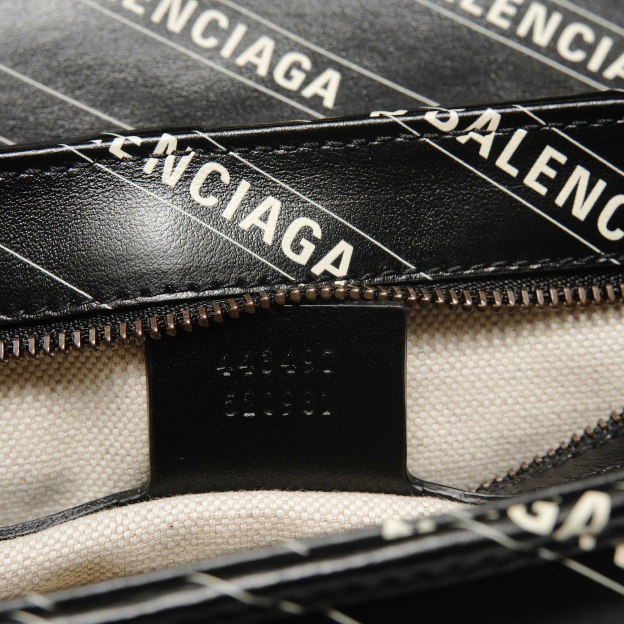 Gucci Black Shoulder Bag (Pre-Owned)