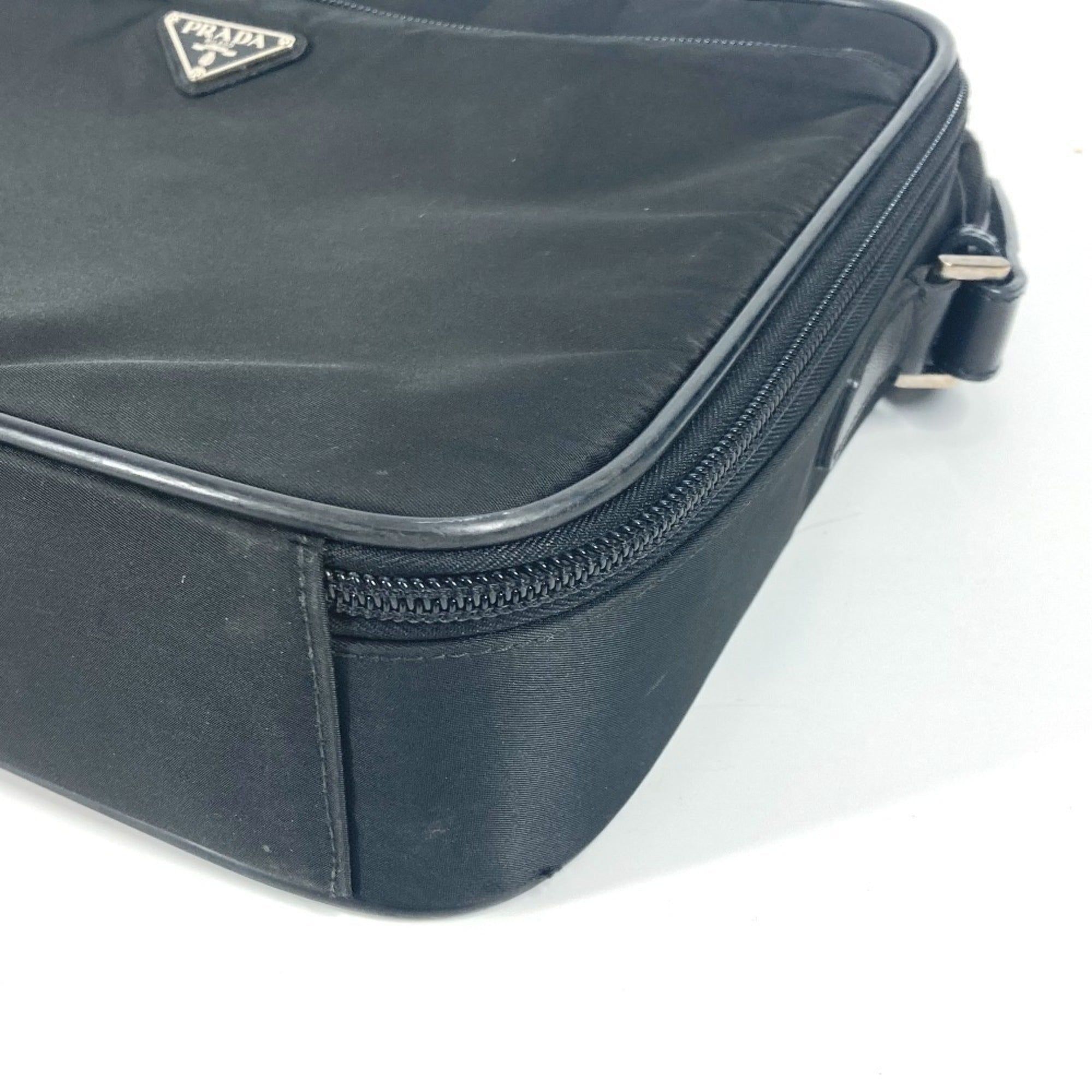 Prada Black Leather Nylon Handbag Shoulder Bag (Pre-Owned)