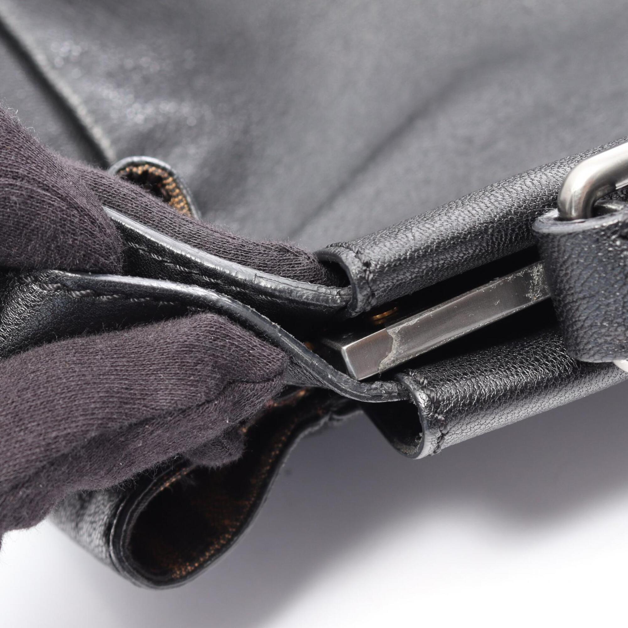 Fendi Black Leather Handbag (Pre-Owned)