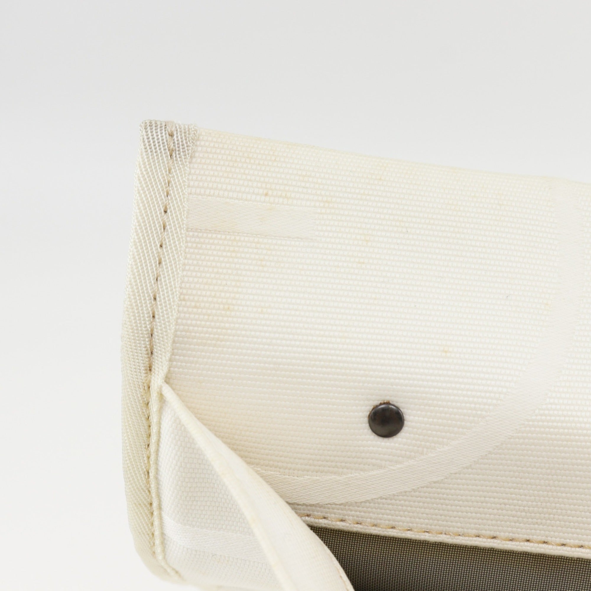Gucci White Canvas Tote Bag (Pre-Owned)
