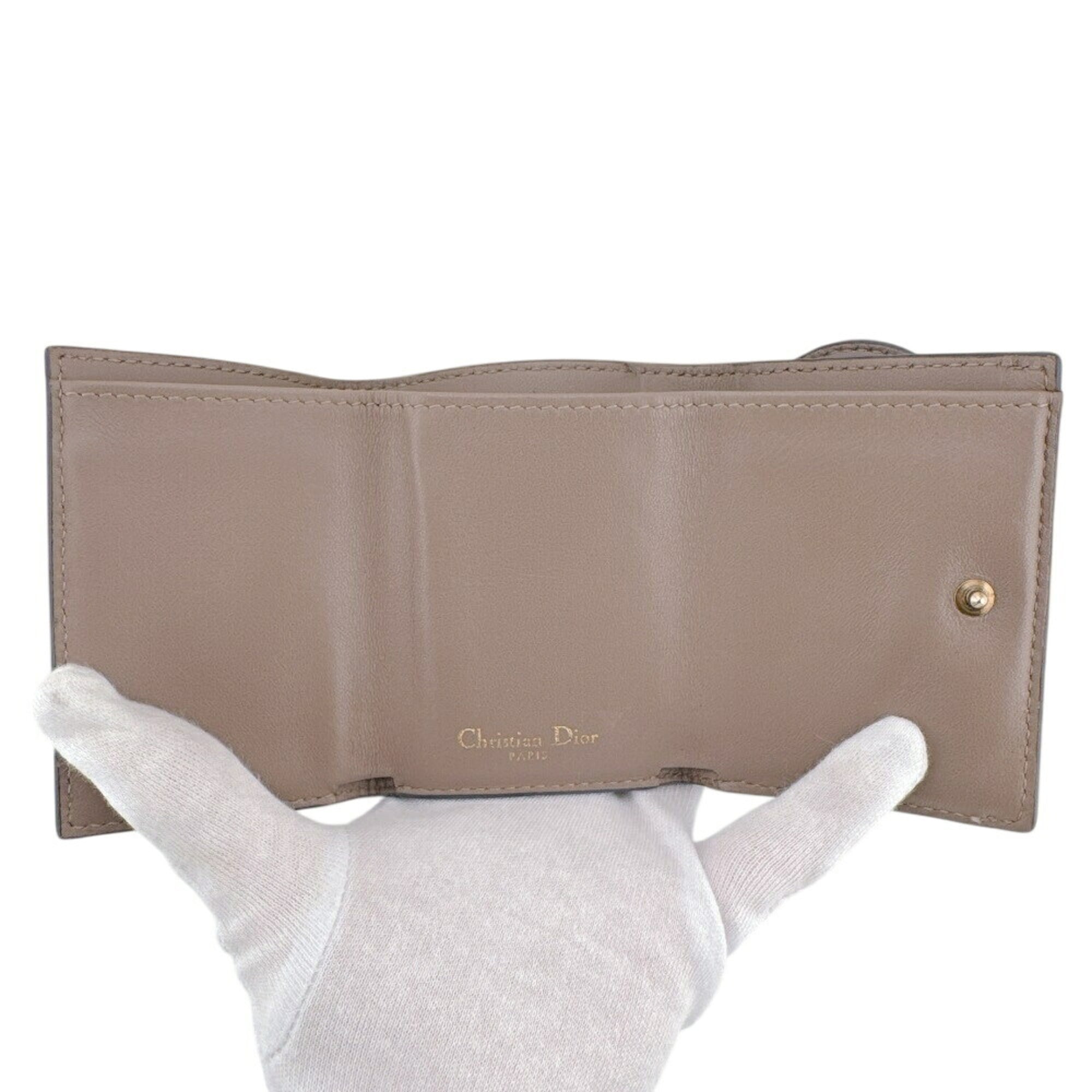 Christian Dior Brown Leather Wallet (Tri-Fold) (Pre-Owned)