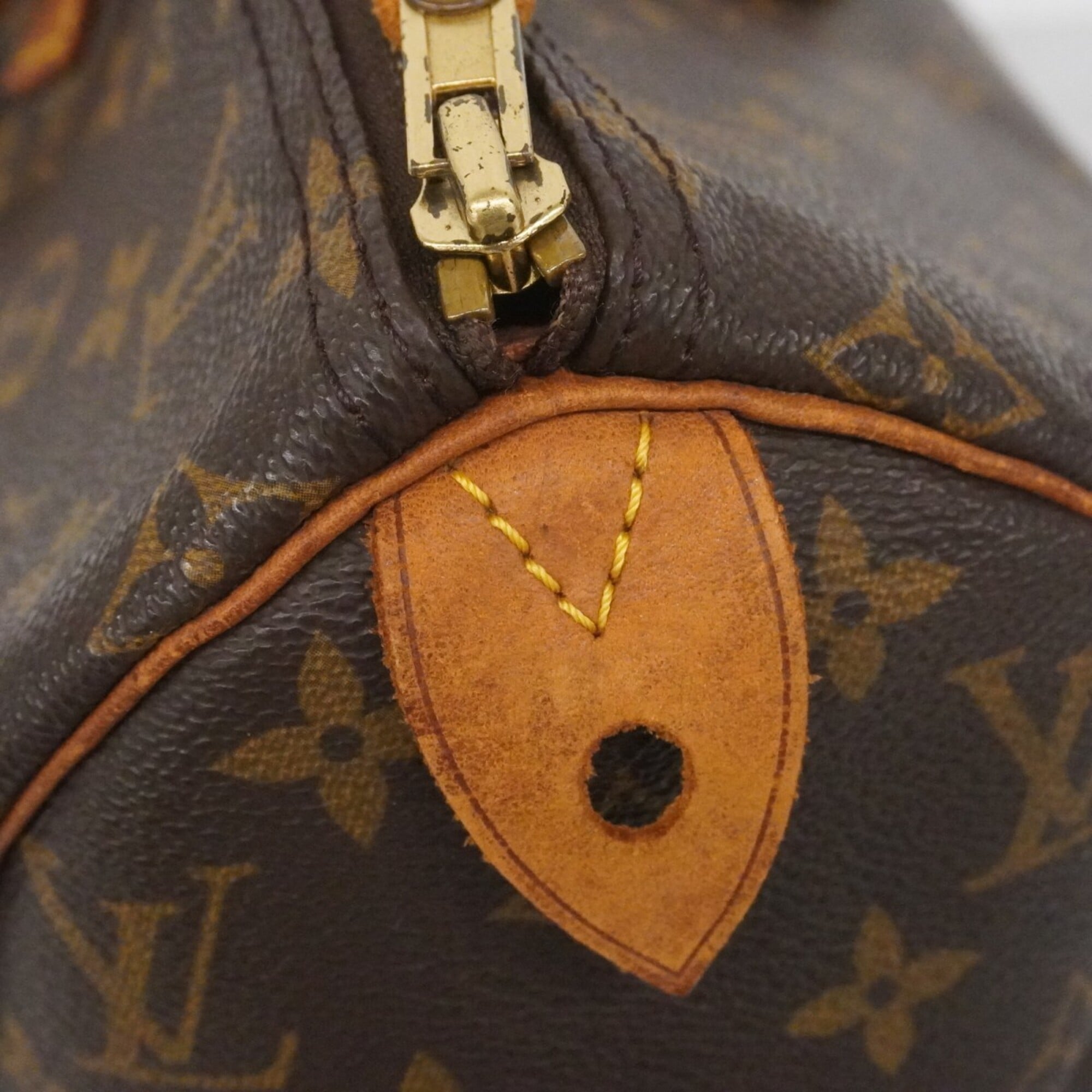 Louis Vuitton Brown Handbag (Pre-Owned)