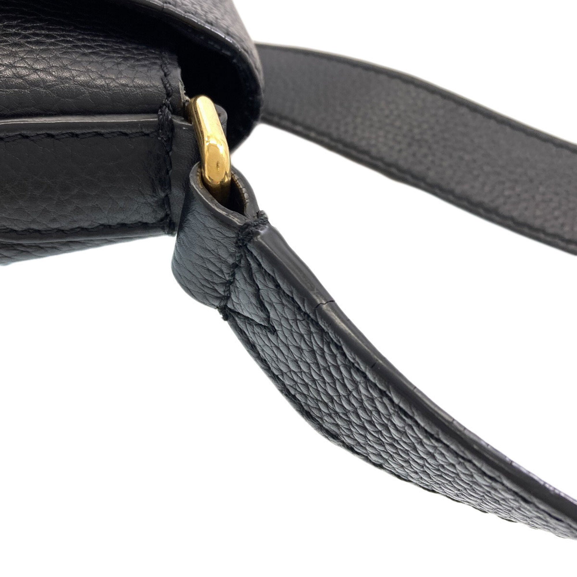 Burberry Black Leather Shoulder Bag (Pre-Owned)