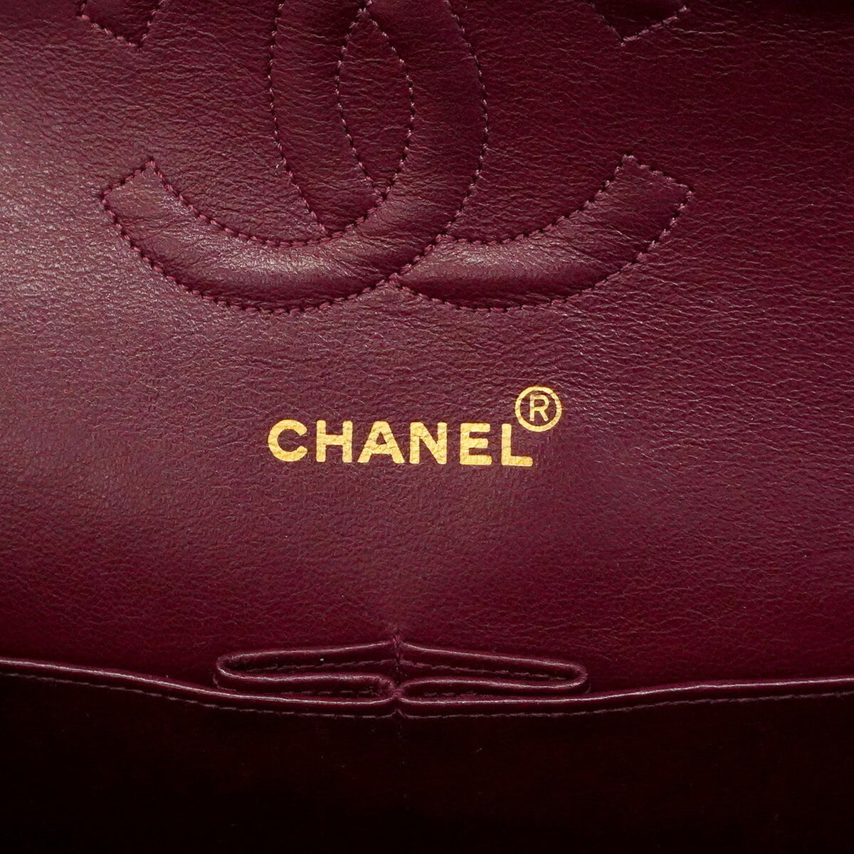 Chanel Black Leather Shoulder Bag (Pre-Owned)