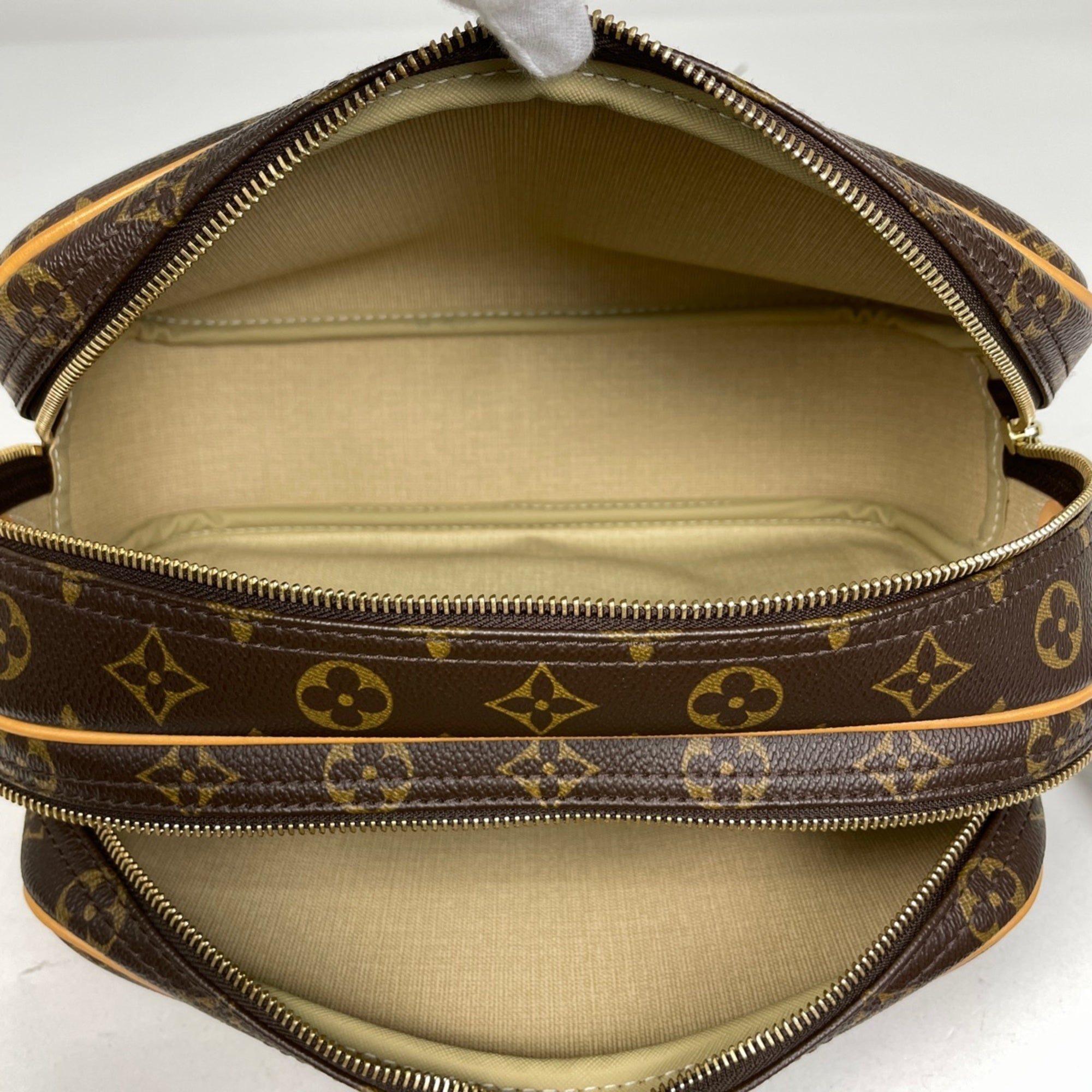 Louis Vuitton Brown Monogram Monogram Shoulder Bag (Pre-Owned)